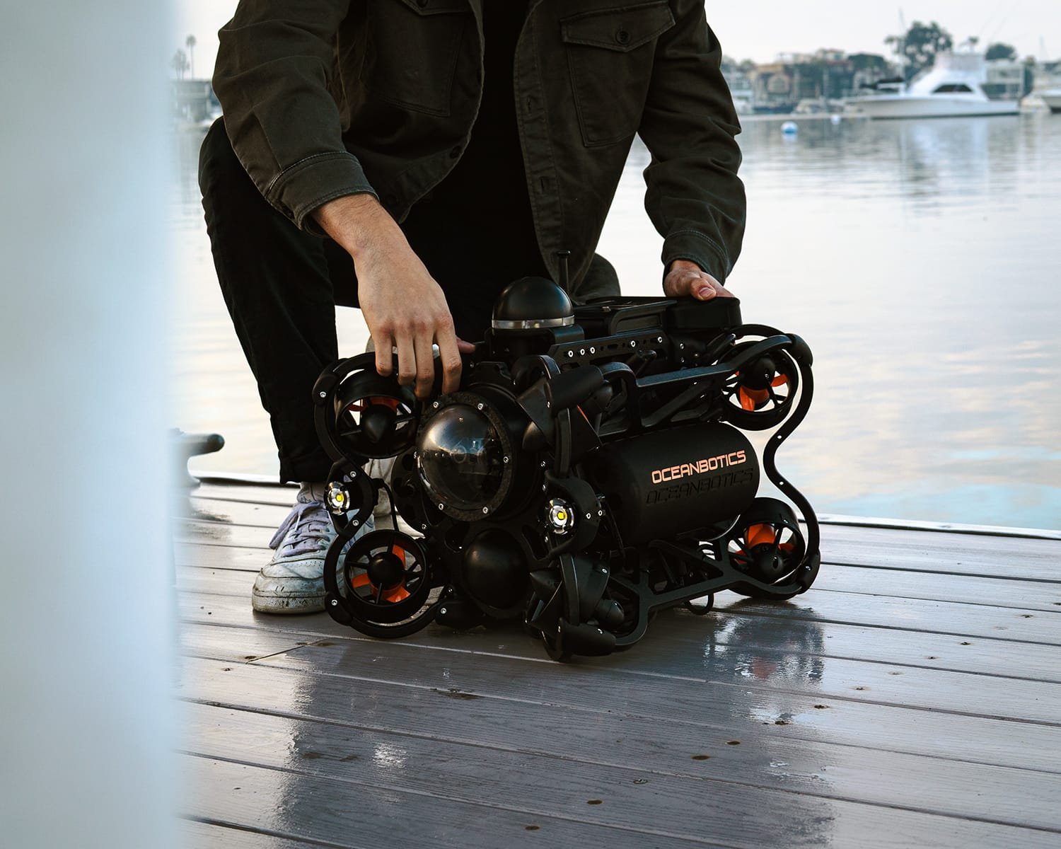 Du kan använda samma plug-and-play-tillbehör till alla SRV-system. Dina befintliga SRV-8- eller SRV-8X-tillbehör fungerar problemfritt med SRV-8C, vilket ger dig maximal flexibilitet.