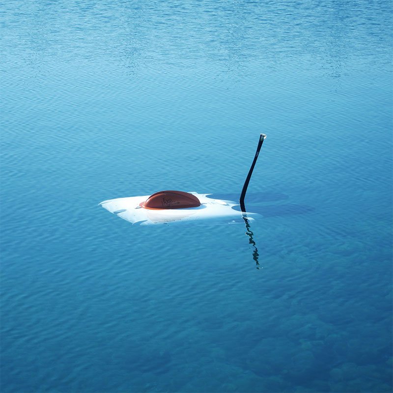 GNSS- och radiokommunikationssystem.

Ansluten på markytan: GNSS för exakt positionering och en hopfällbar antenn för dataöverföring via WiFi eller mobilnät till kontrollcentralen.