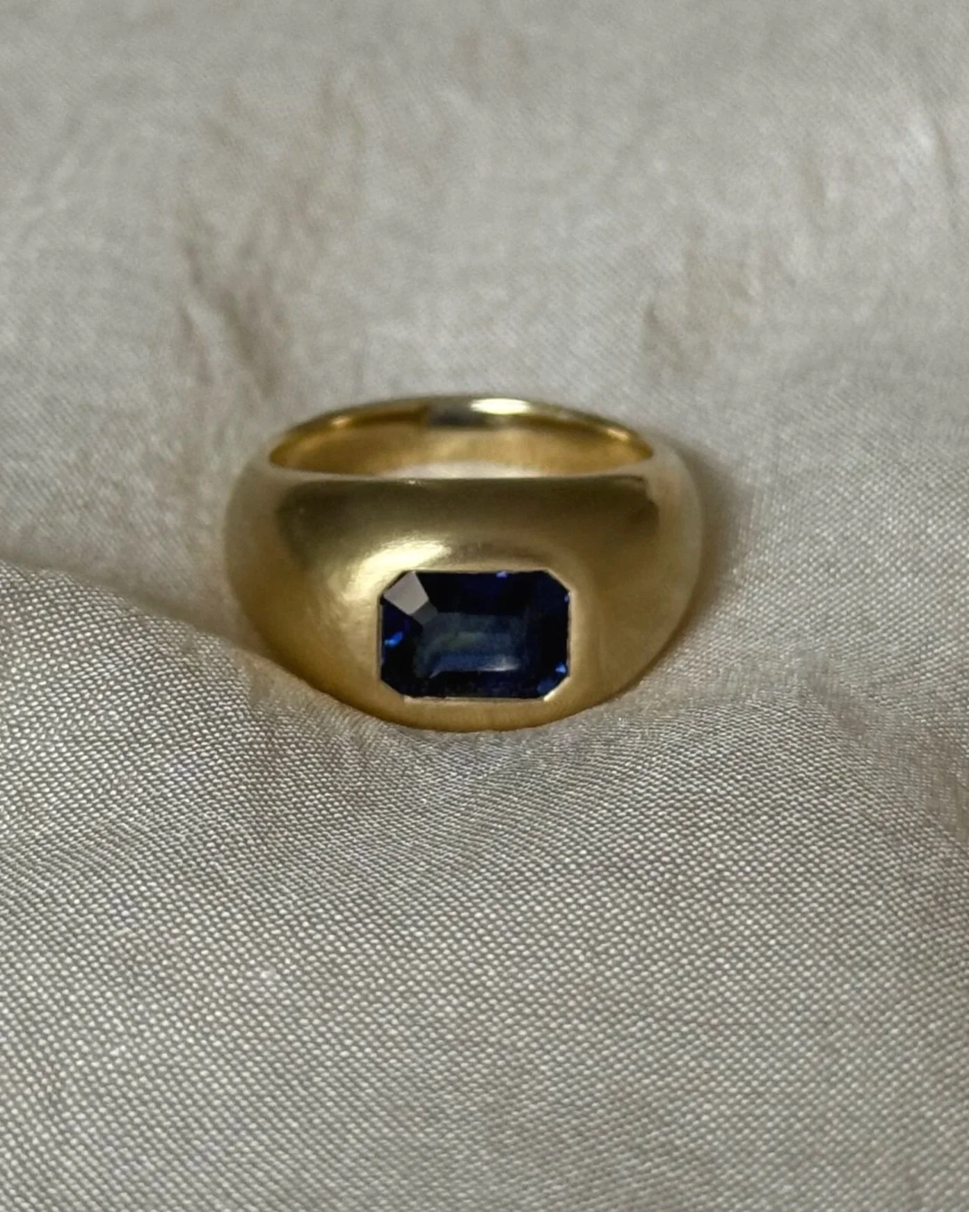 Sapphire moon ring
