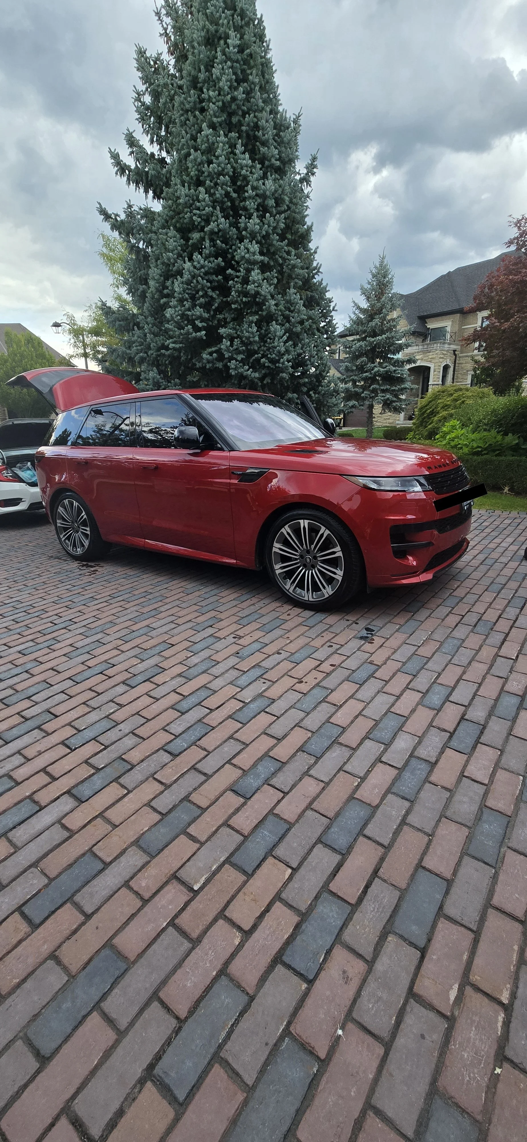 Luxury Range Rover after receiving express detail service and wash and wax service