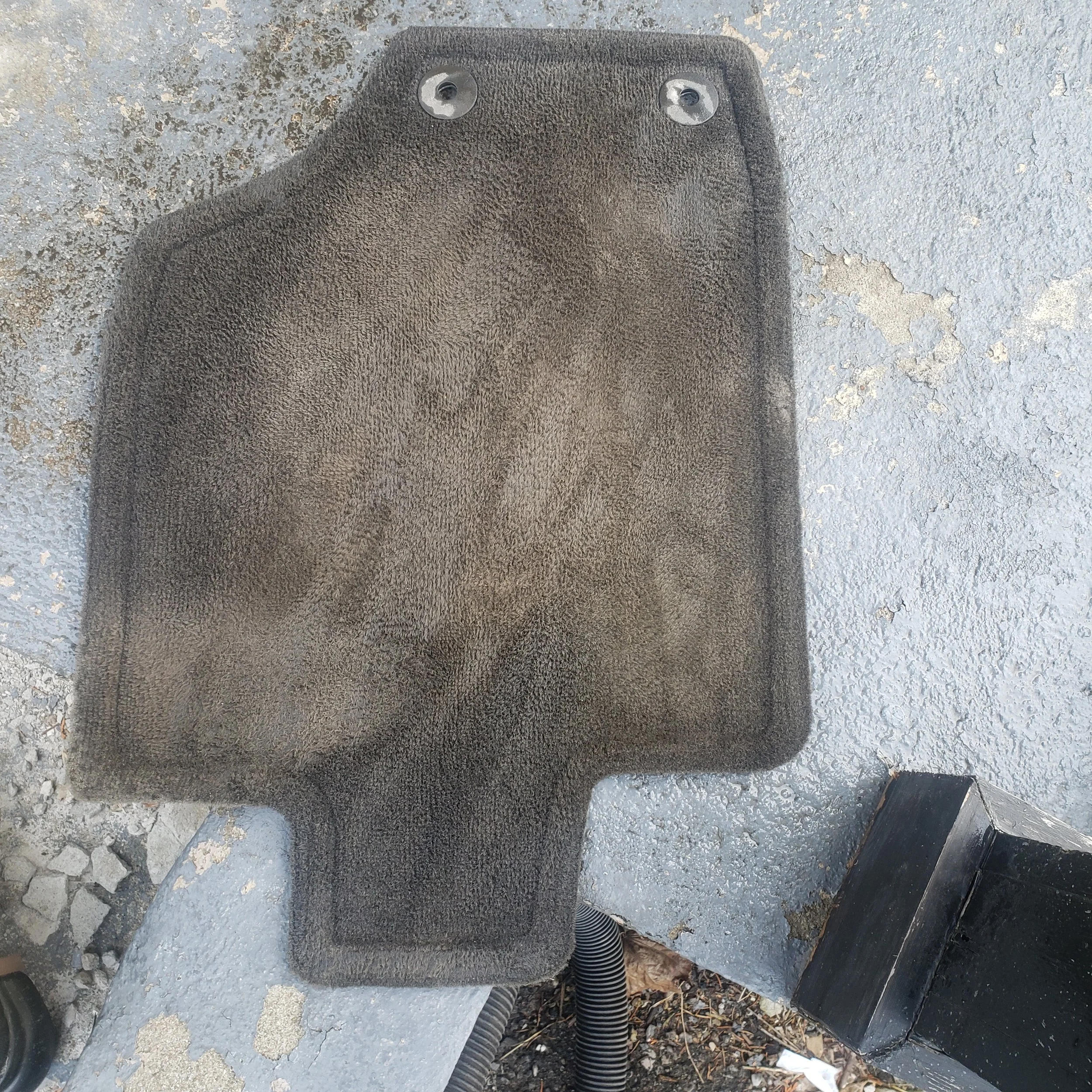 salt stains removed during mobile detail using super clean all purpose cleaner in combination with mcculloch steamer and carpet shampoo