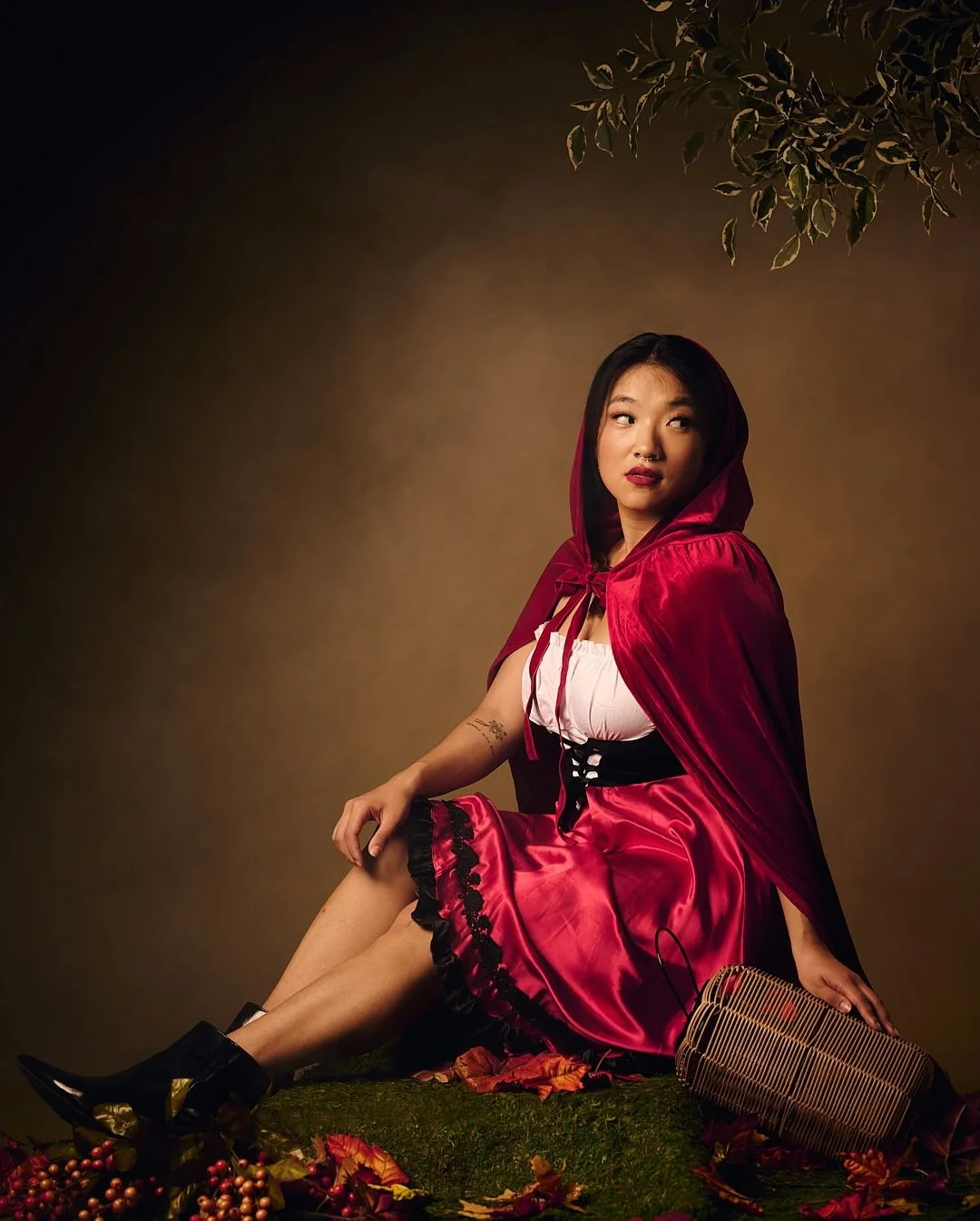 🔮 LIGHTING SERIES WORKSHOP: COSPLAY EDITION 🔮

From fairy tale forests to fantasy realms, learn the lighting techniques that bring cosplay characters to life.

Practice dramatic storytelling through light, shadow, and color that transforms your pho