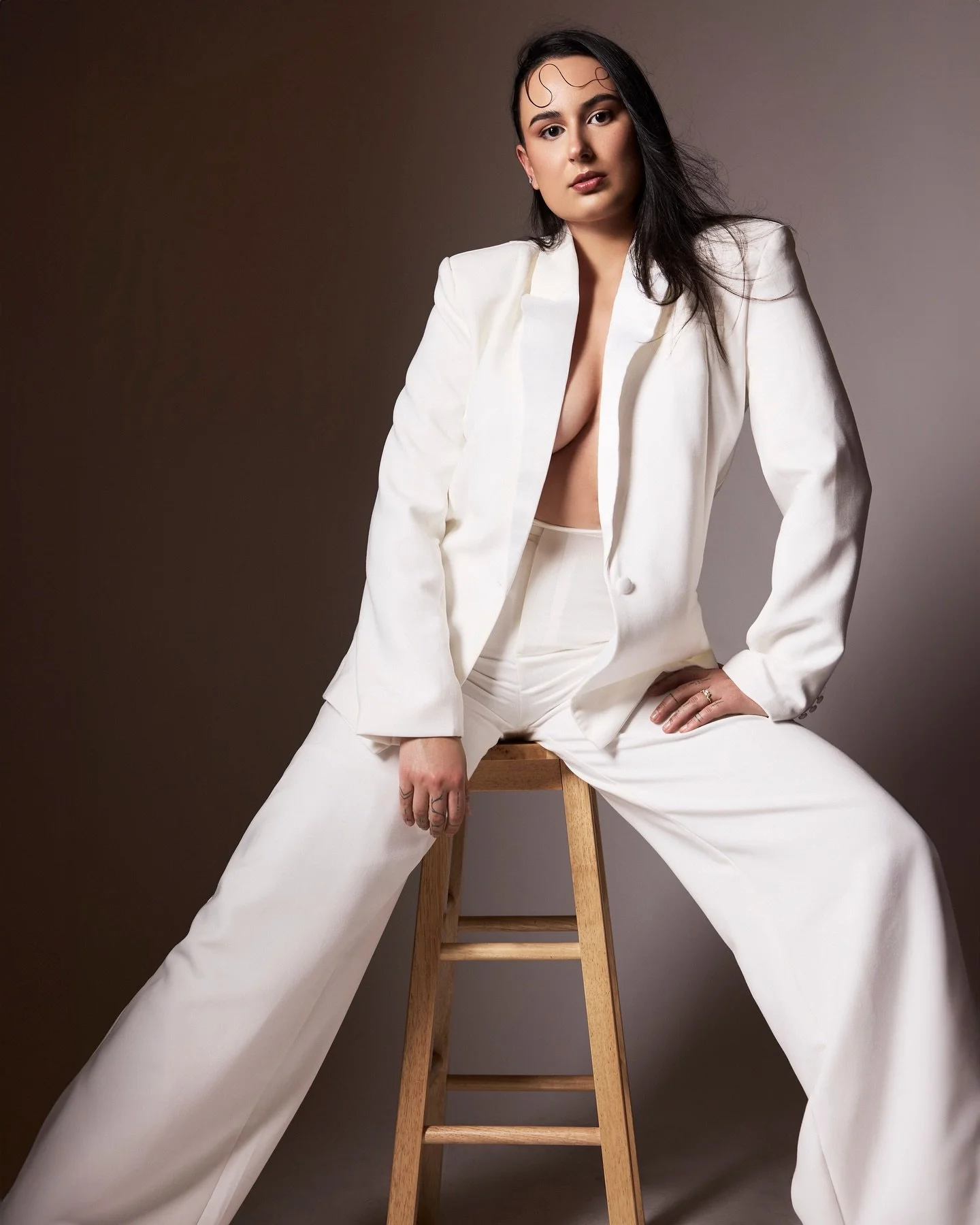 Meet Joshlyn Peace (they/them)&mdash;our Posing Coach for the Studio40e Lighting Workshop on Nov 9th! As a model and creative director, they will bring both sides of the lens to help our models achieve authentic, dynamic poses. Workshop is SOLD OUT. 