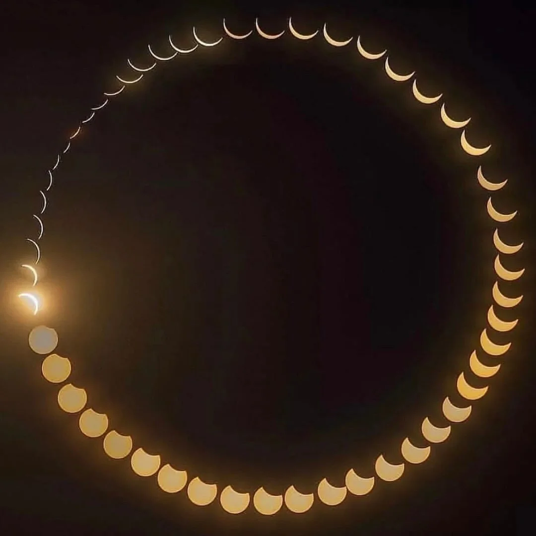 @farmacopia
&bull;
🌿✨ Partial Solar Eclipse in Virgo ♍️⁠
⁠
This eclipse is a cosmic gift and a powerful invitation for fresh starts and self-reinvention.⁠
⁠
Why it matters:⁠
🔹 Focus on self-improvement &ndash; a perfect time to align with your auth