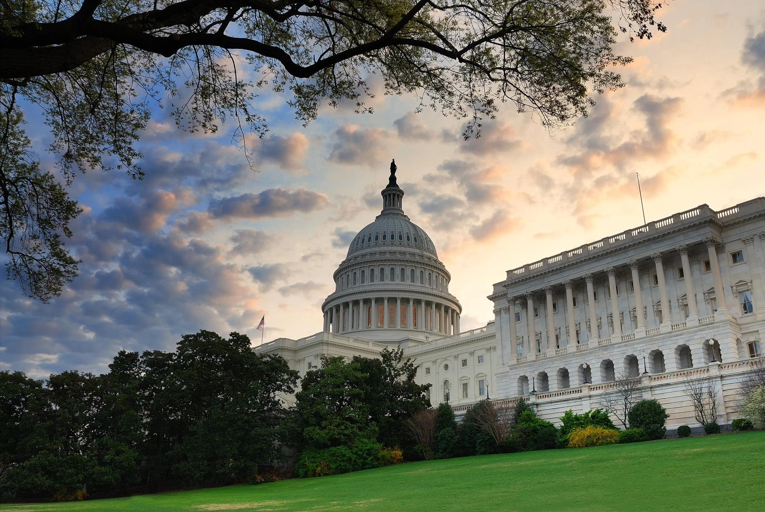 Surviving a Shutdown: 5 Ways Agencies Can Help Contractors by Planning Ahead for a Government Shutdown