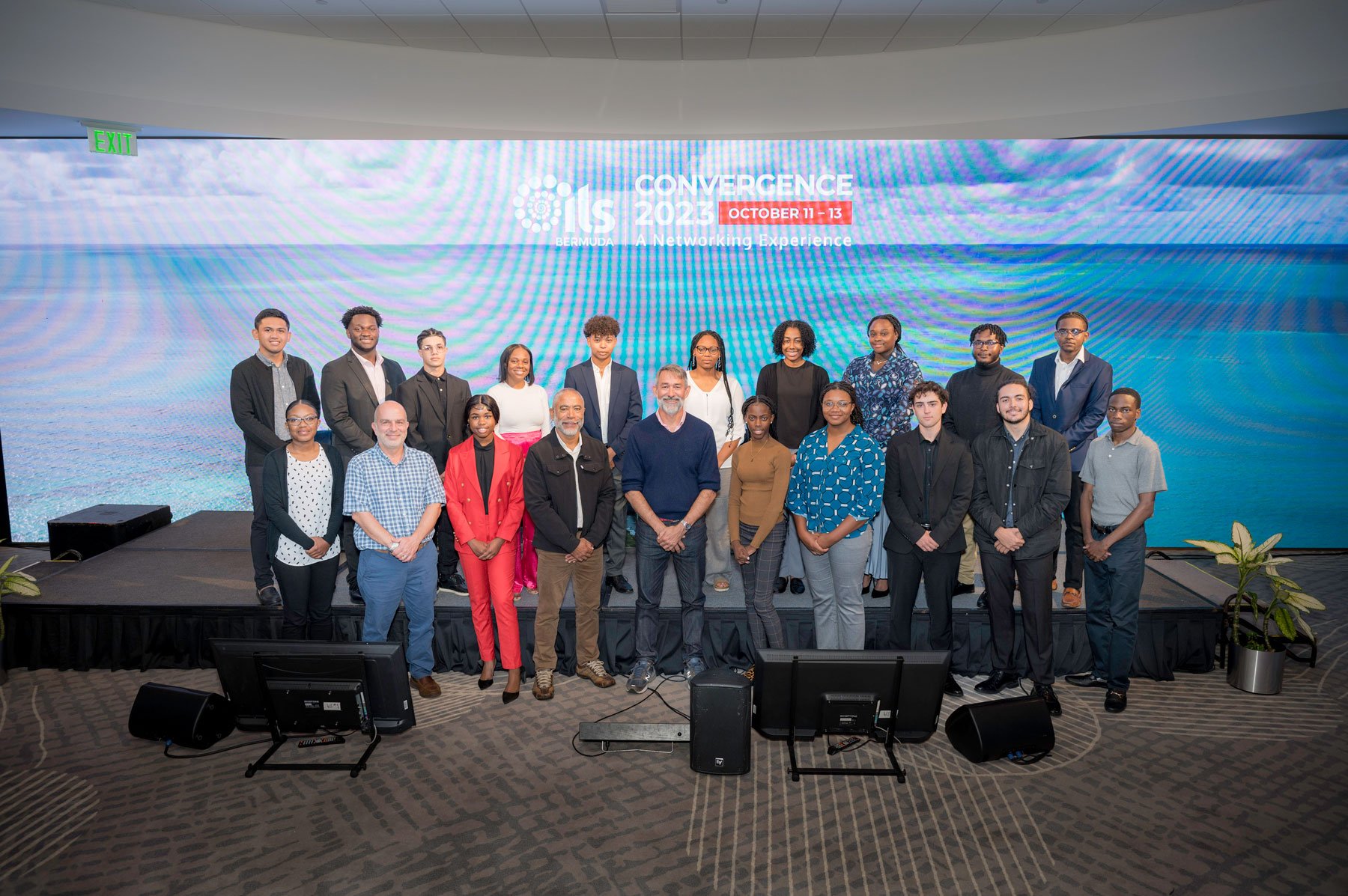 2-ILS-Bermuda-2024-meeting-room-group-shot.jpg