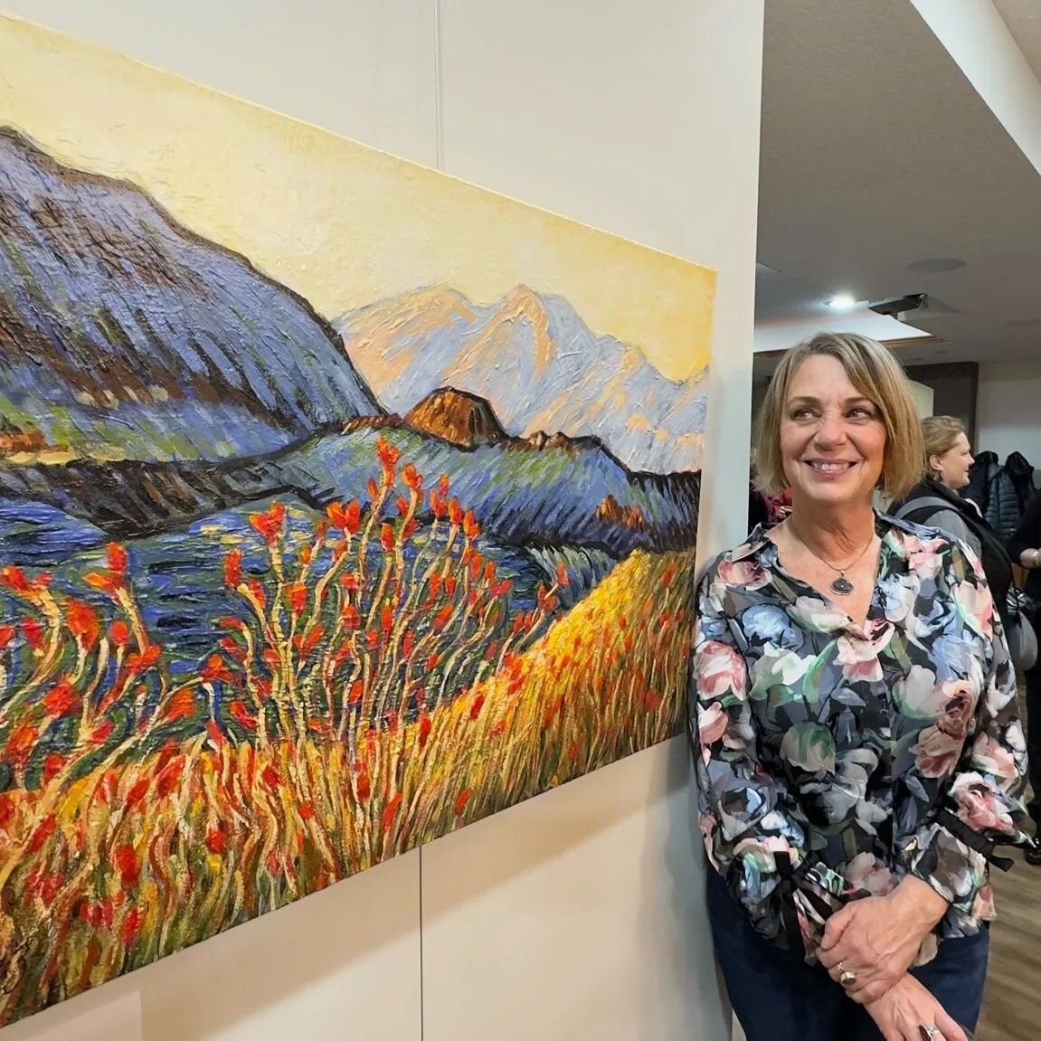 Good times at the All Seasons Show at @maplegroveartscenter. Thanks friends, for sharing the evening with me and @mitchkezar for the pic of me with &quot;Super Bloom&quot;. #acrylicpainting #artshow #galleryopening #localartist #maplegrove #allseason