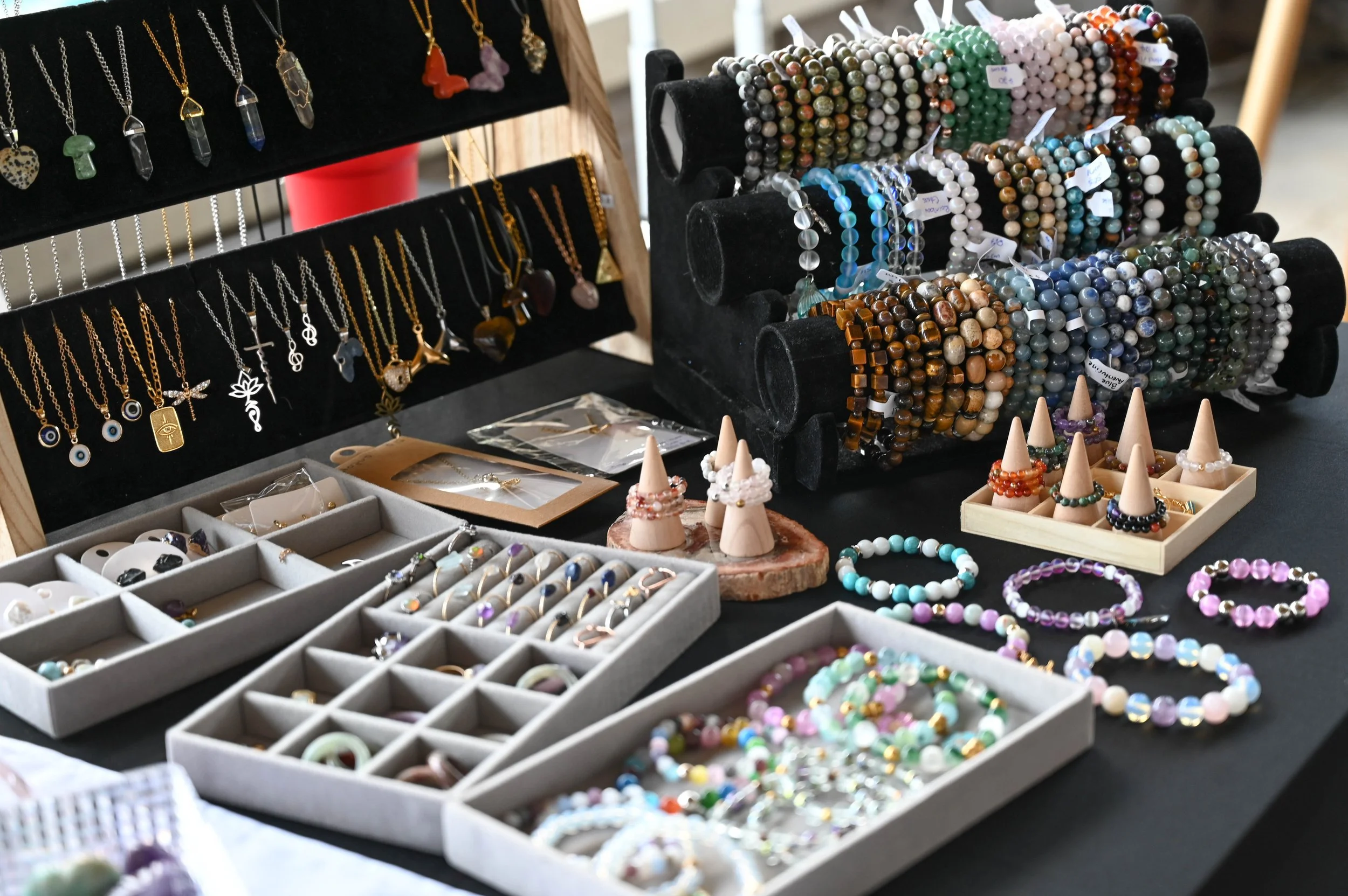  O'Naturel Gemz shares their jewellery with our attendees. Photo by Desran Mckie.  