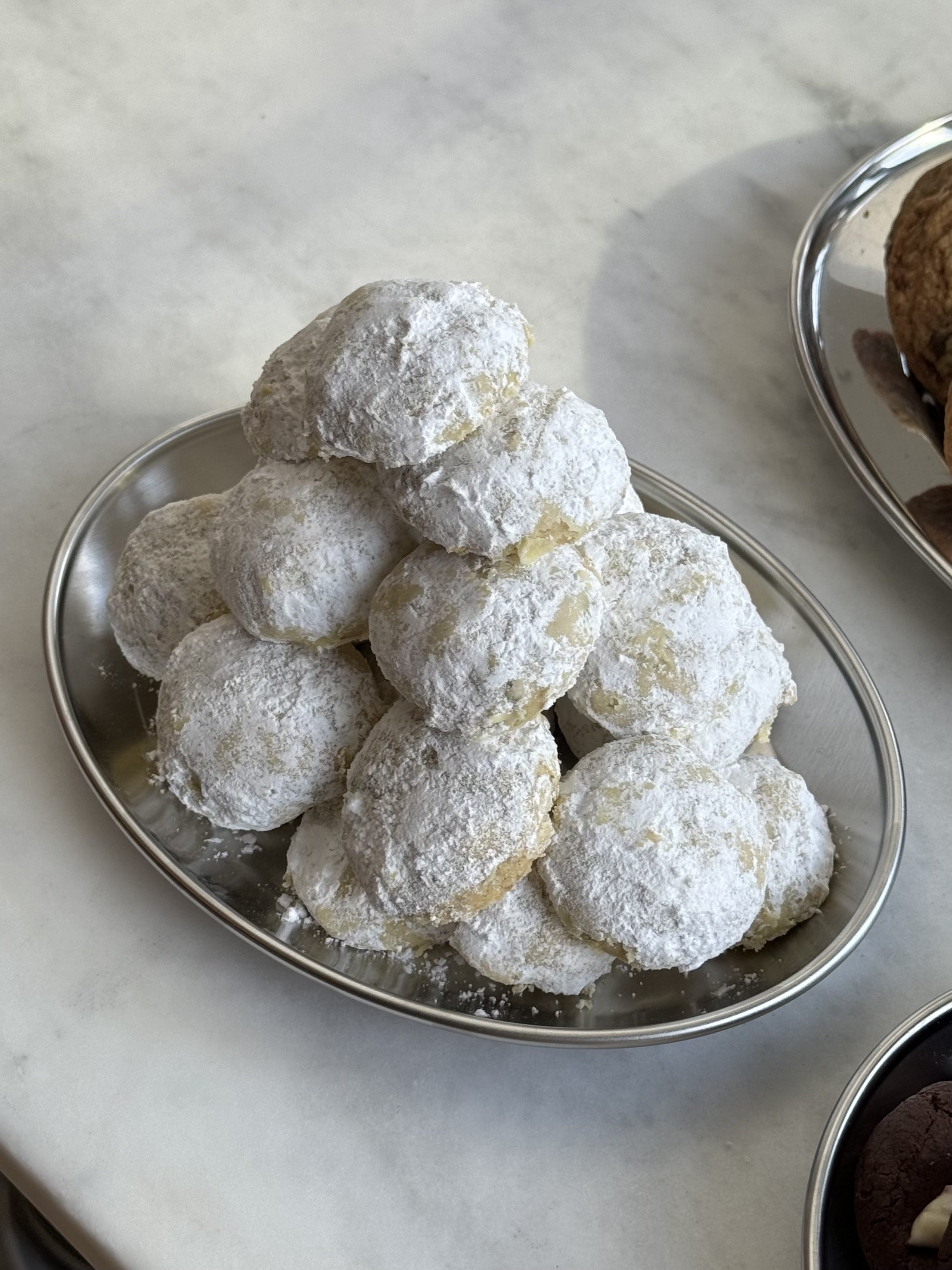 pistachio snowballs