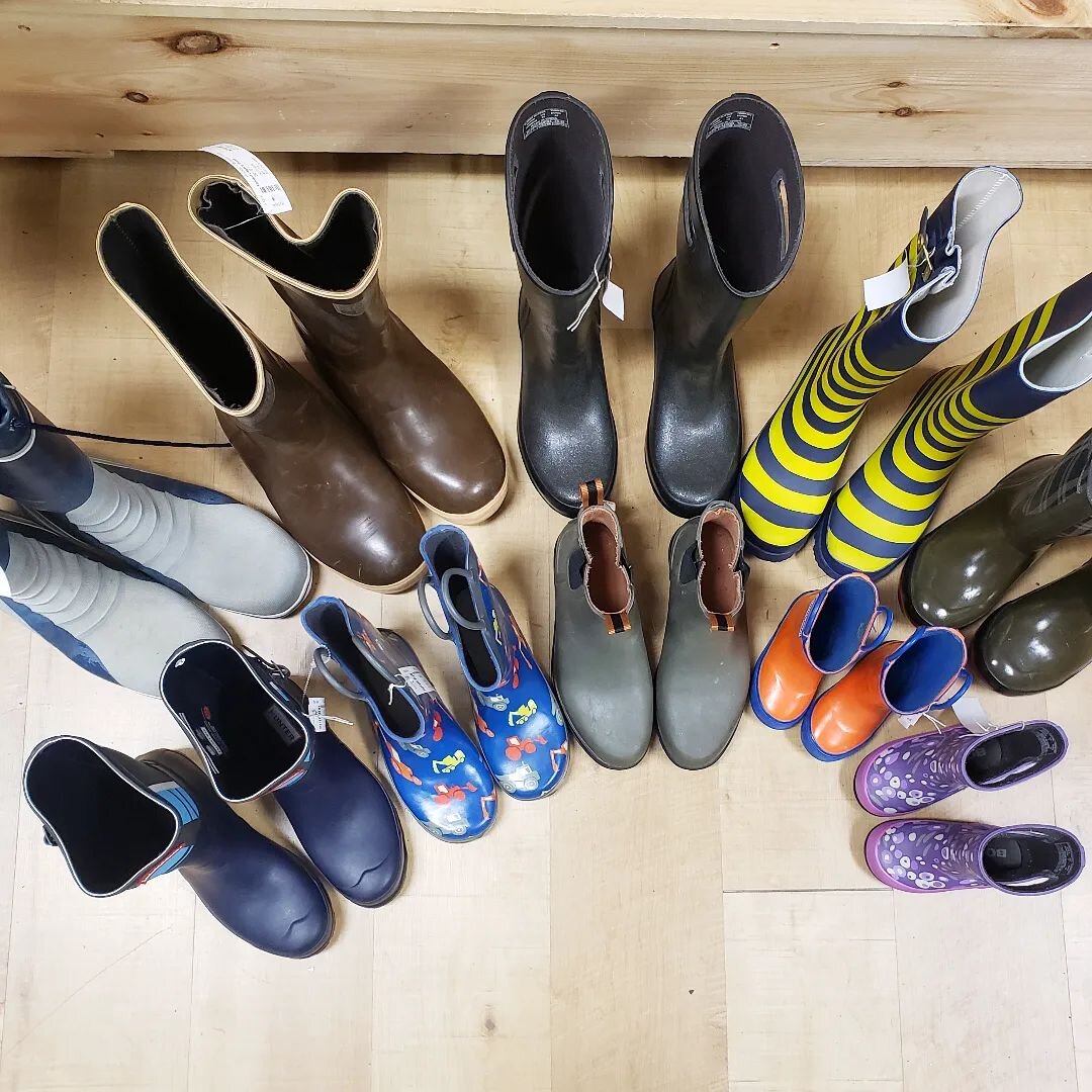 It might be snowing today, but it's back to spring rain next week!

We've got a large range of rain boots for everyone!