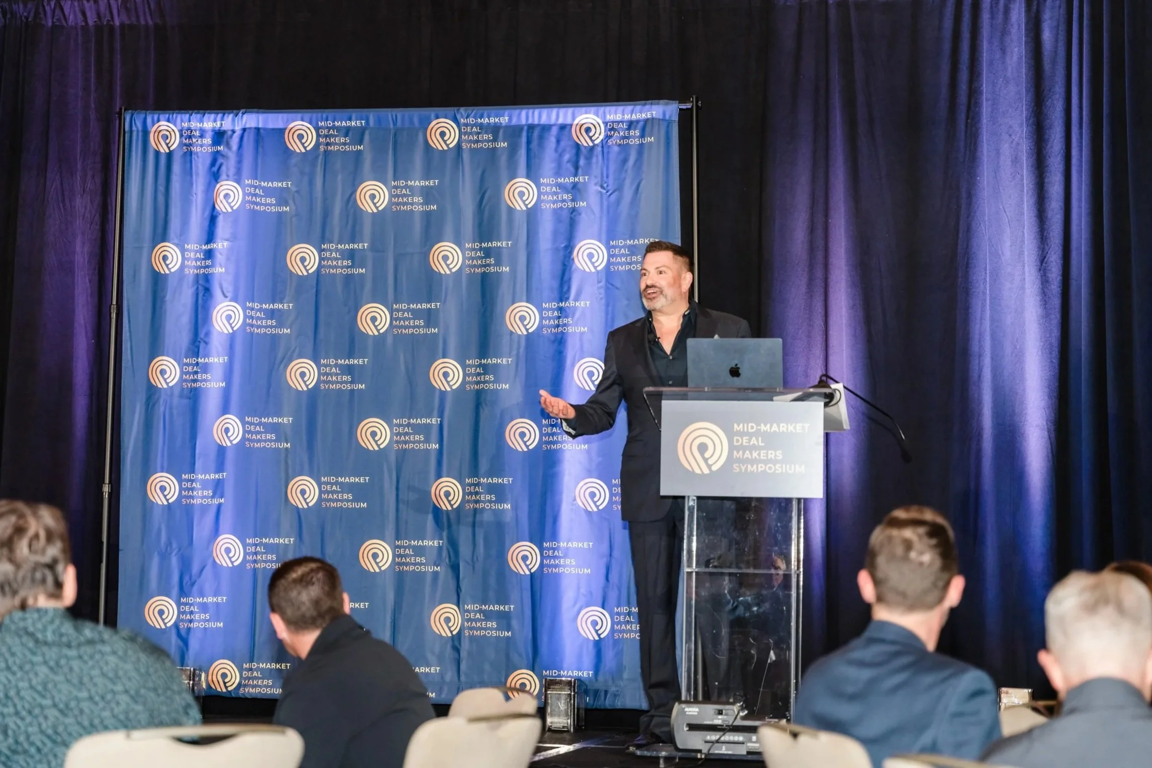 The Complete Guide to Conference Photography
