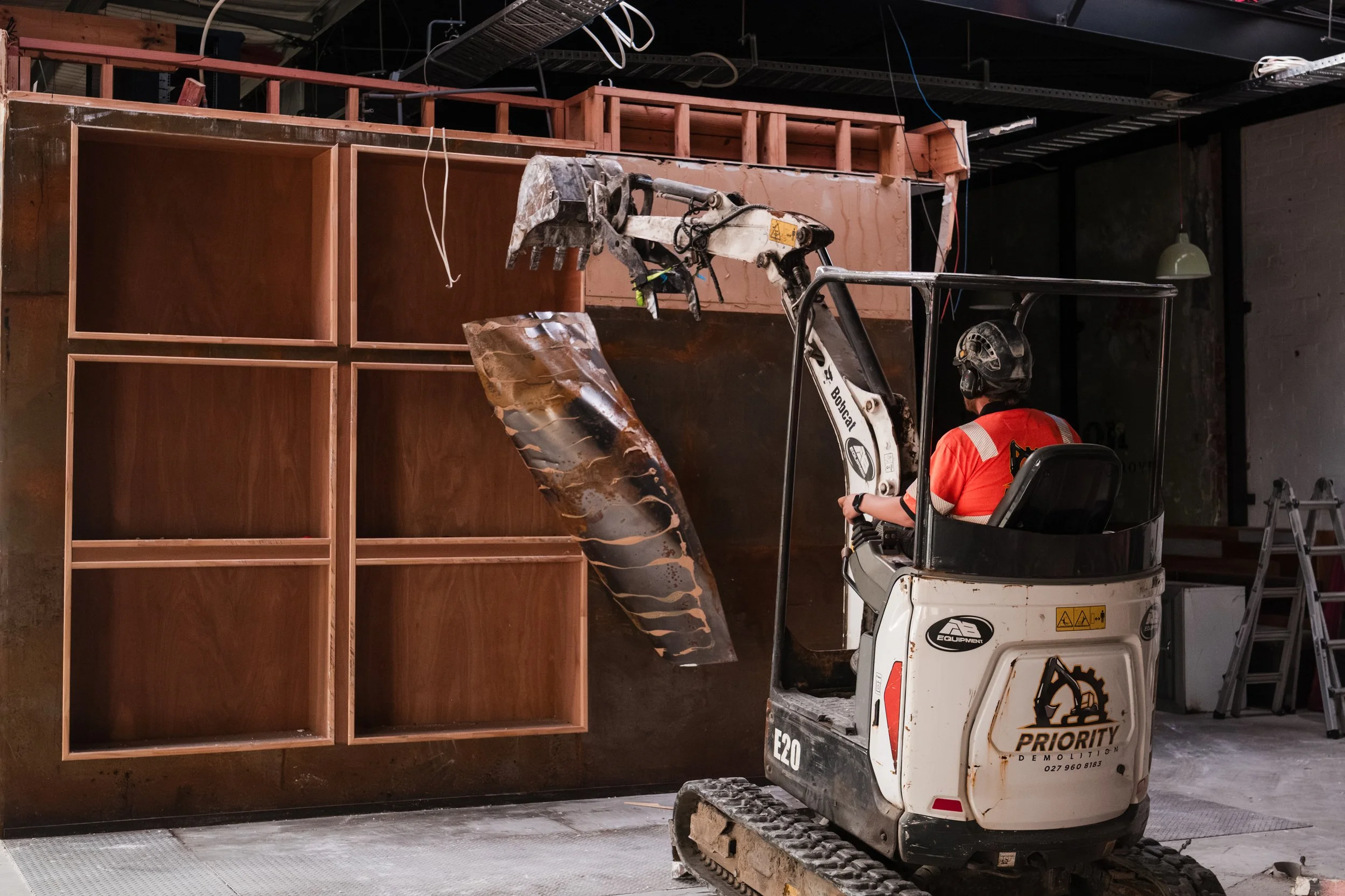 Gasworks_Commercial removal_061125-31.JPG