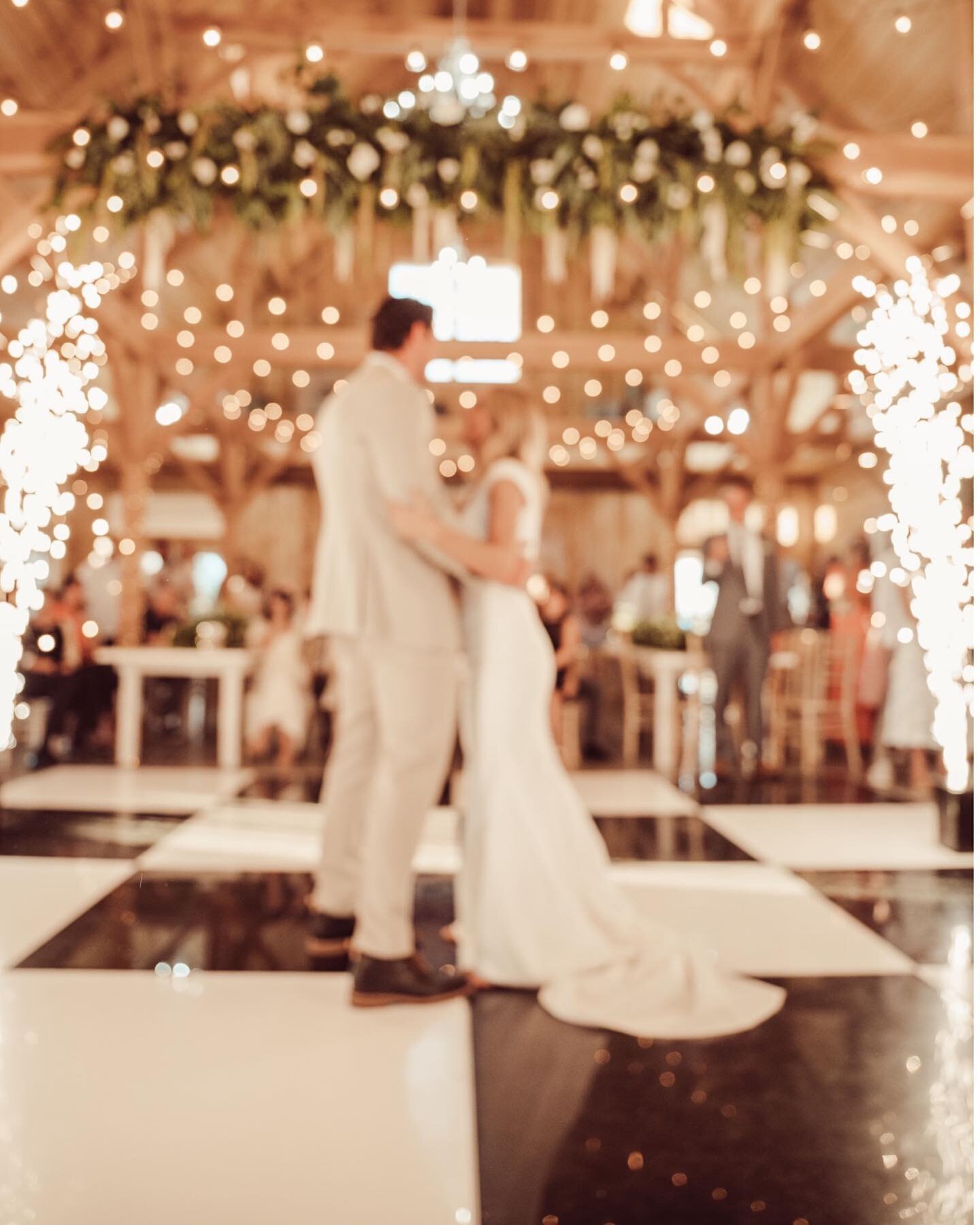 This bride&rsquo;s one wish- a checkered board dance floor! 🤩🤩🤩

So happy we found it! And even happier to watch this family celebrate and embrace as they danced the night away!