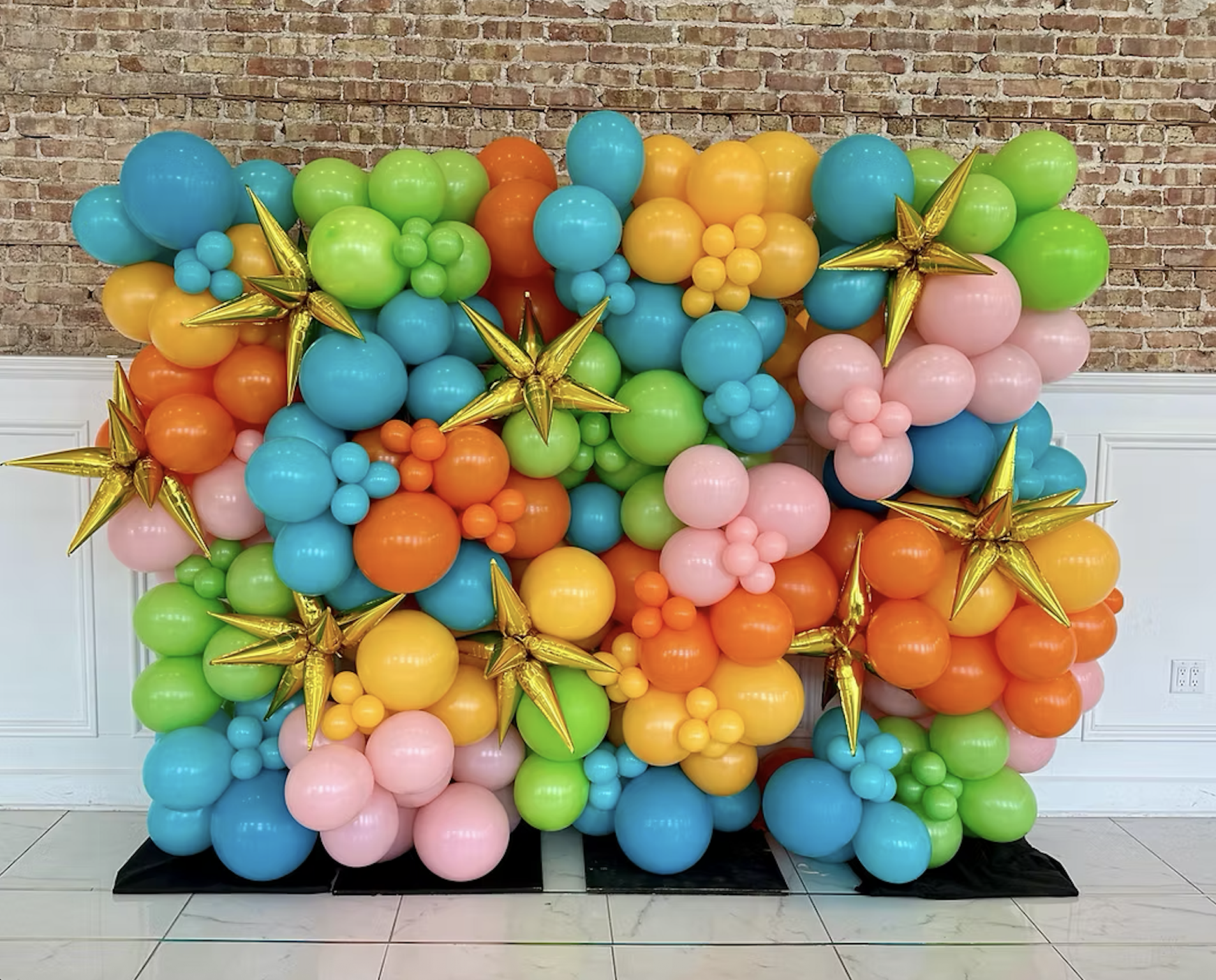 Balloon Wall