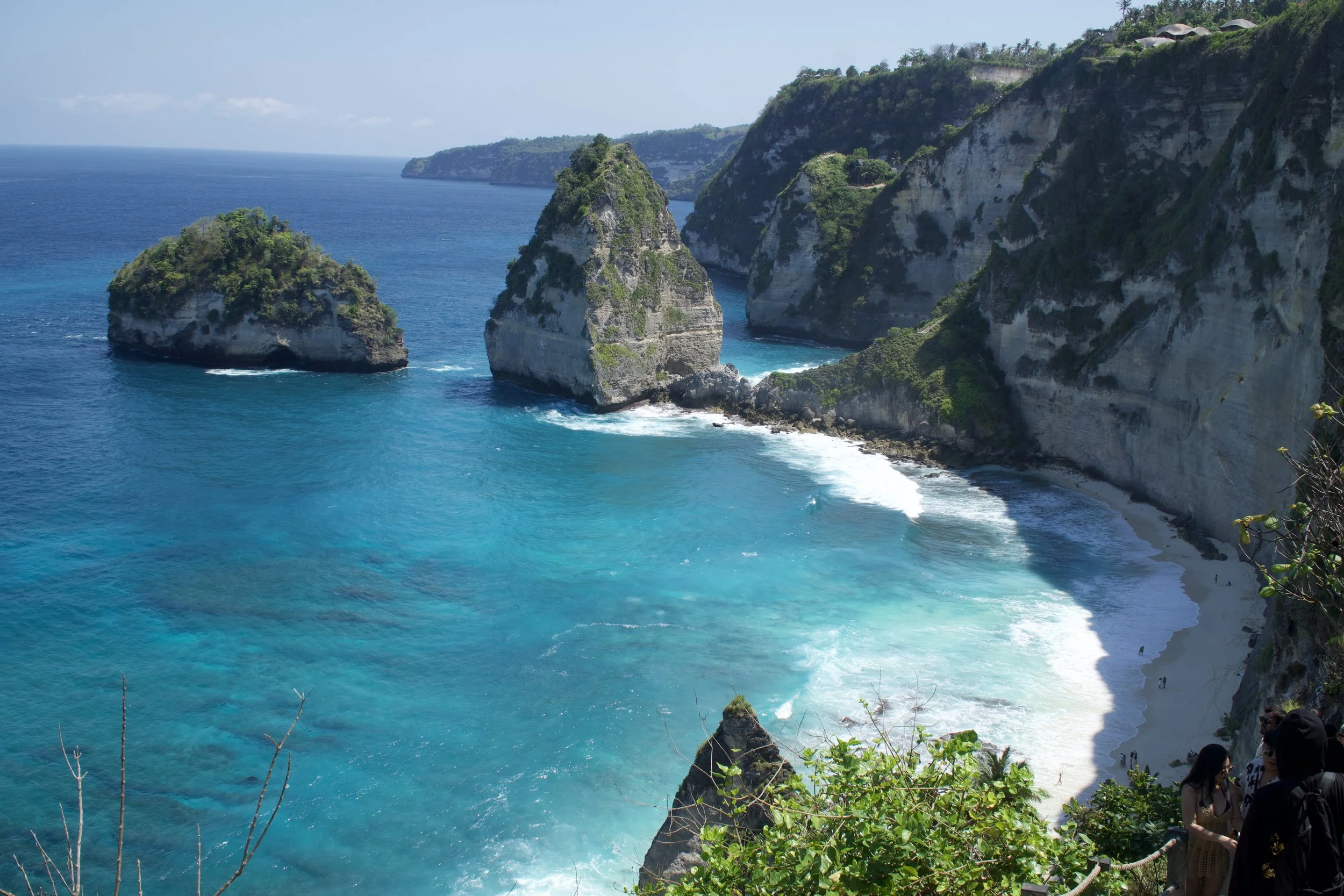 diamond beach Indonesia 