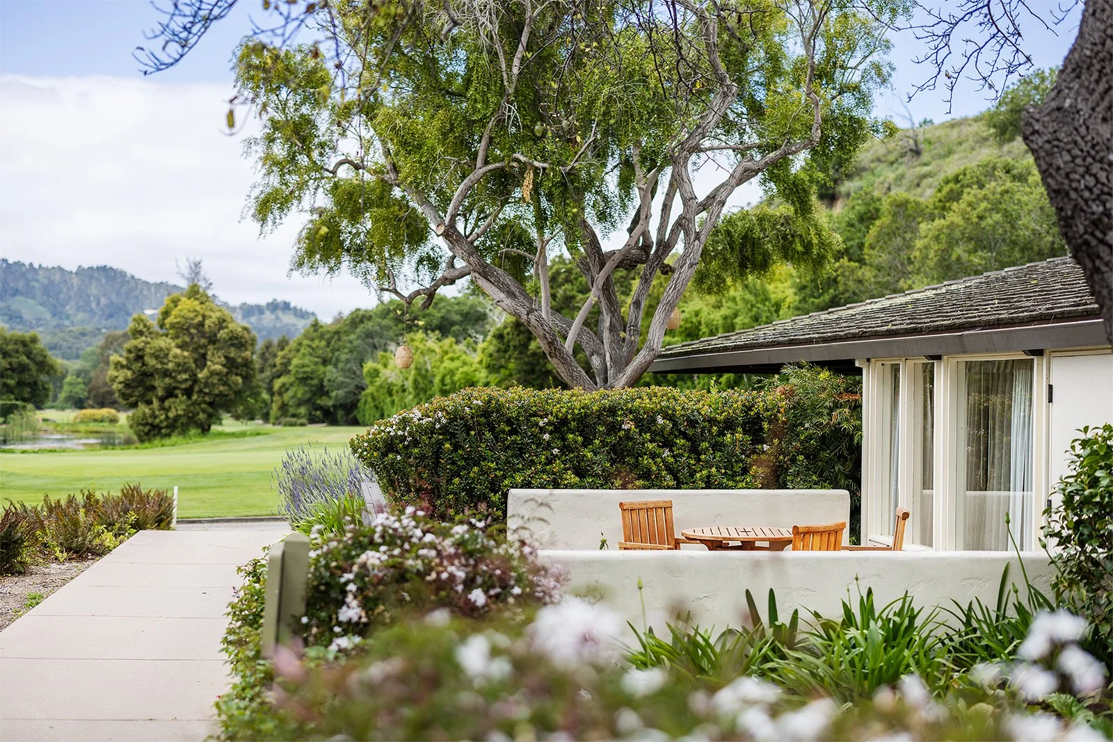 The-Quail-Lodge-Golf-Resort-April-2024-by-FiglewiczPhoto_flowers-00097_Reduced Size.jpg