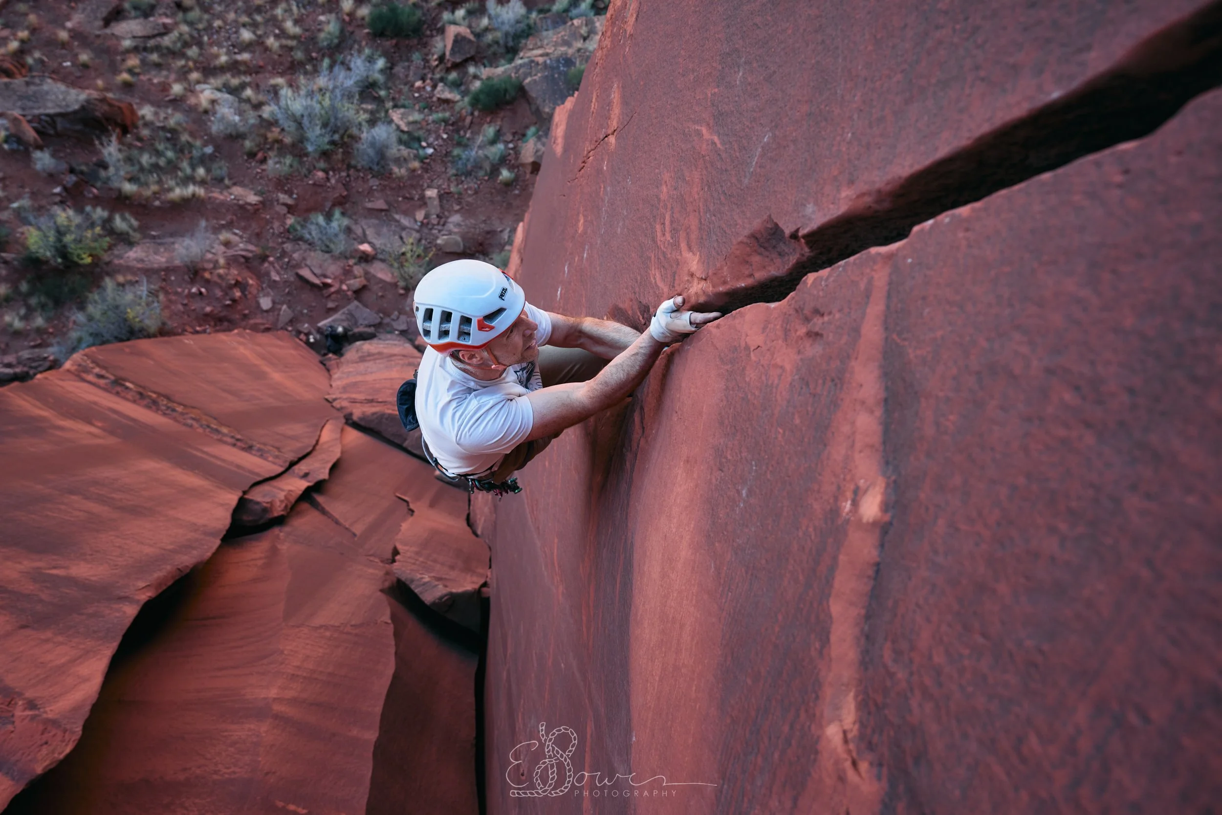  M.C.'S HAMMER  
 Shot in Indian Creek, UT | October 2025   
27 mm | f/4 | 1/500 s | ISO 400
  utah., 