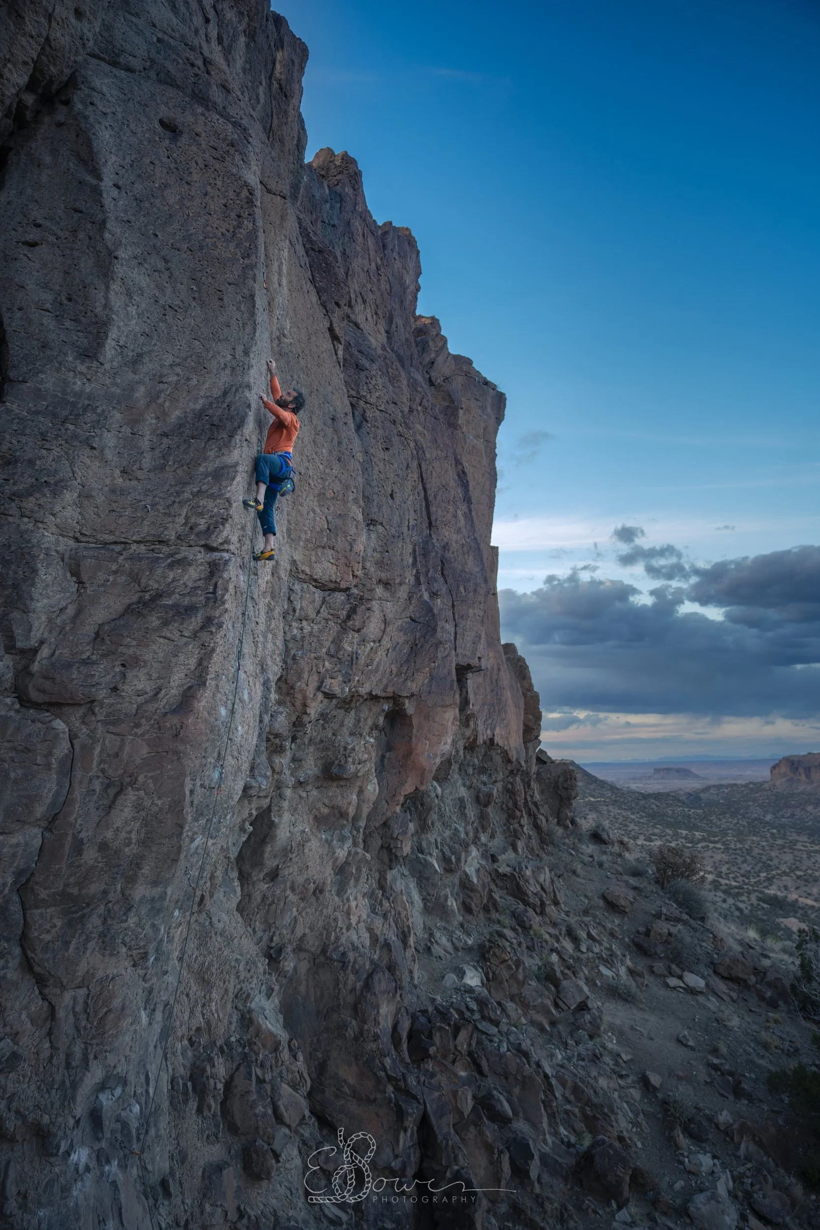  FACE OFF III  
 Shot in White Rock, NM | March 2024  
29 mm | f/2.8 | 1/125s | ISO 320
  new mexico.,  
