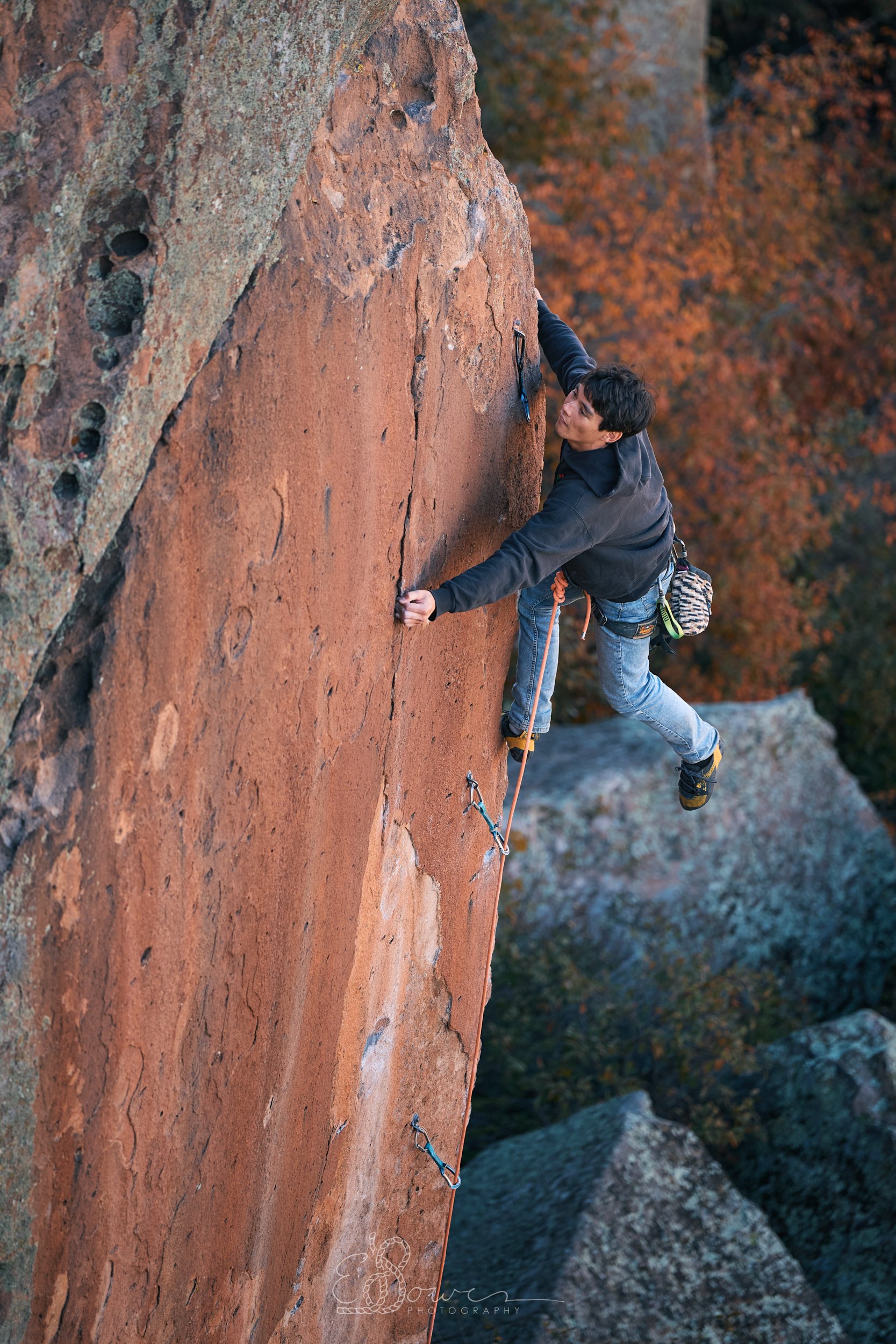  DAZED AND CONFUZED  
 Shot in Penitente Canyon, CO | October 2025  
160 mm | f/2.8 | 1/500 s | ISO 320
  colorado.,  