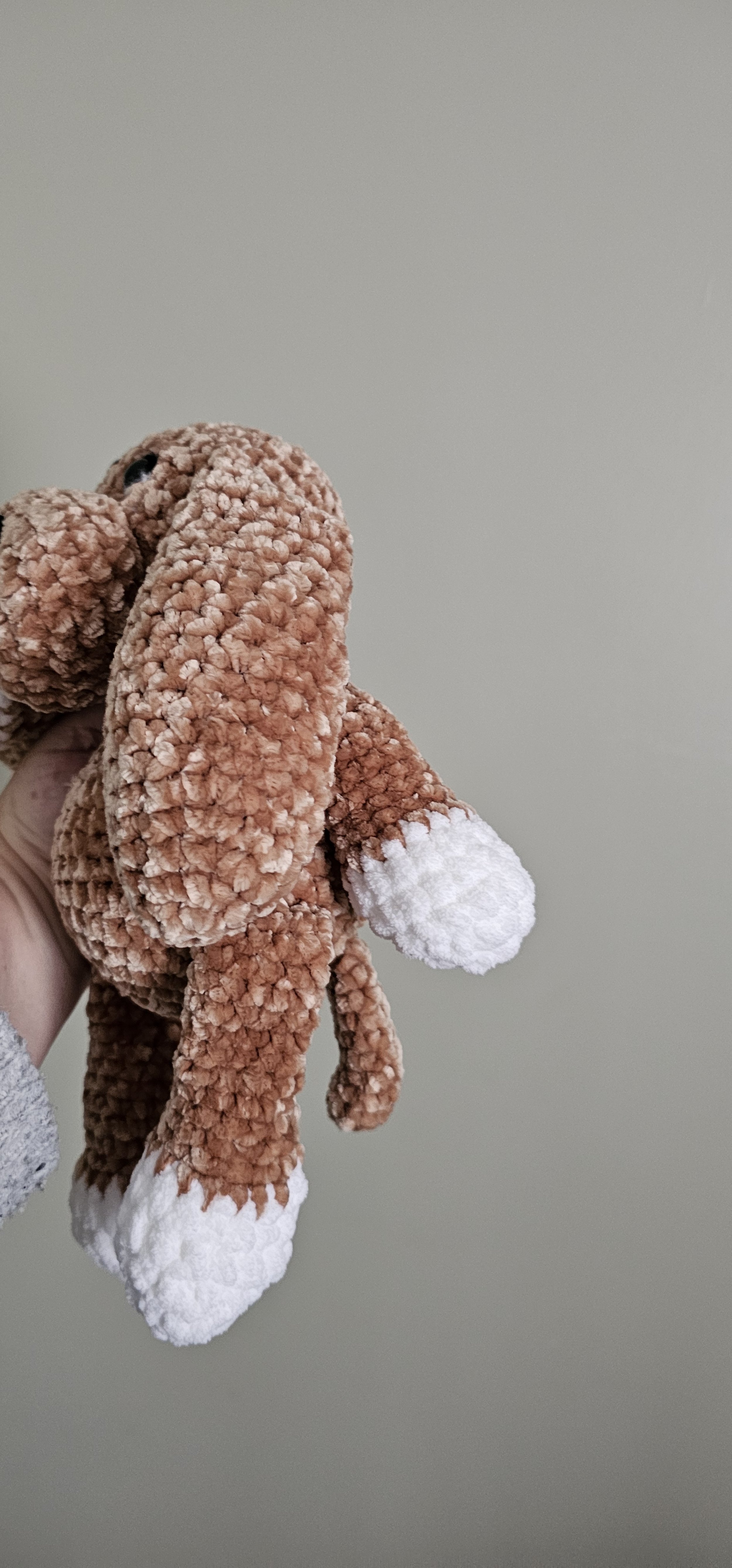 Puppy Brown side left.jpg