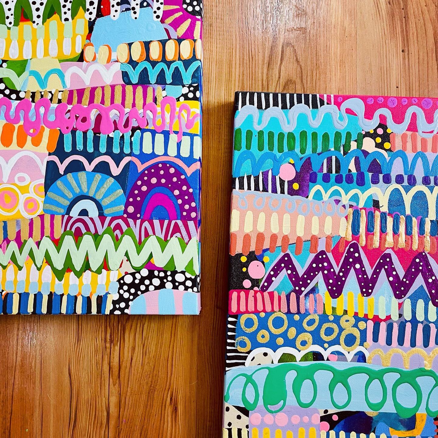 A little detail on some funky new things I&rsquo;ve been working on .. they kinda look like the rugs in my living room 😂🌈
.
.
.
.
.
.
.
.
.
.
.
.
.
.
.
.
.
.
.
.
#abstractart #abstractpainting #artsy #acrylicpainting #contemporaryart #colorfulabstr