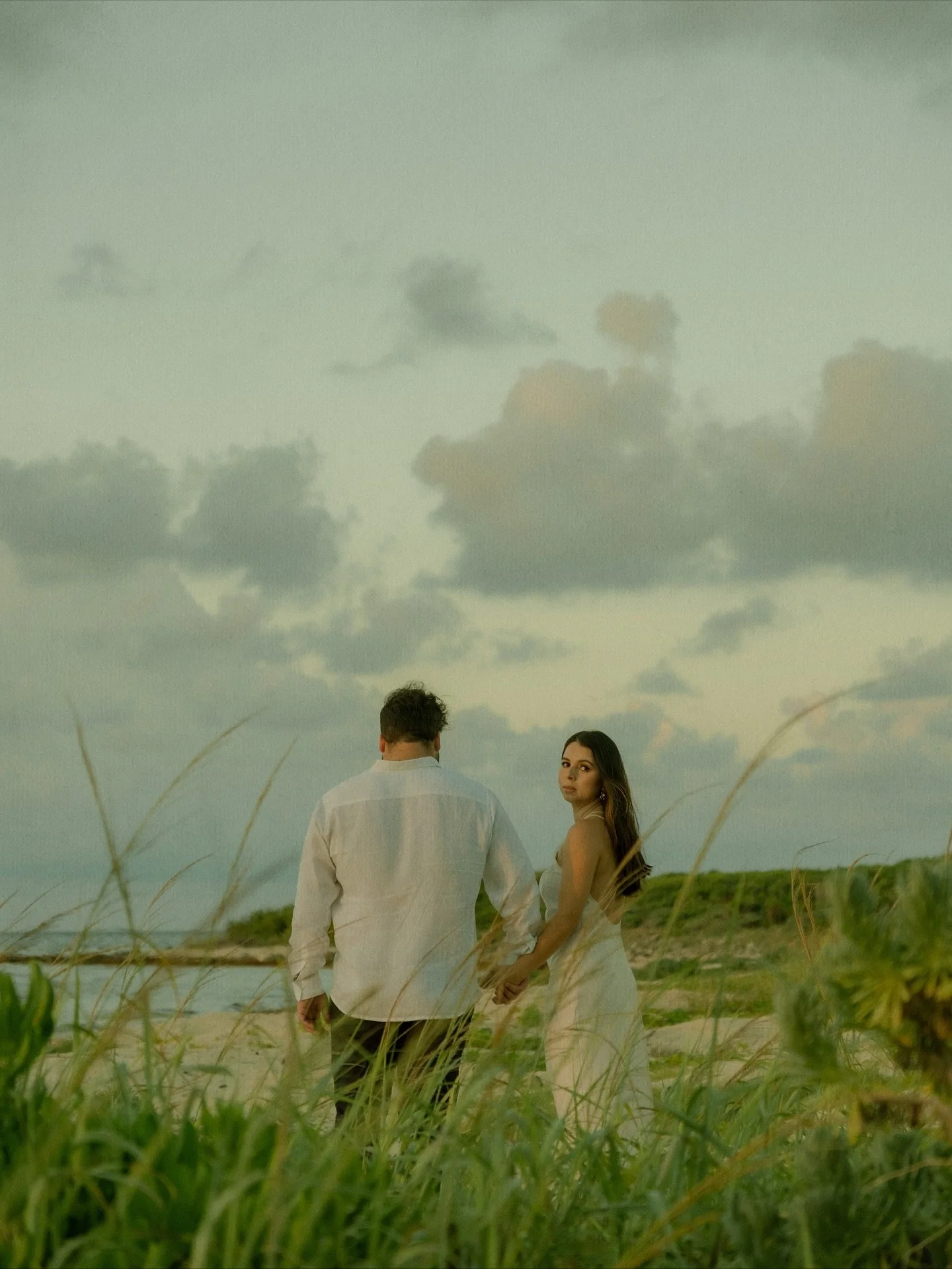 And then there was you. ♾️

👫🏻: @iamyeraldin / @dgunner89 

#couplesphotographer #elopementphotograher #elopement #weddingphotographers #couplesinlove #couplesphotography #cozumelphotographer #rivieramayaphotographer #tulumphotographer #miamiphotog