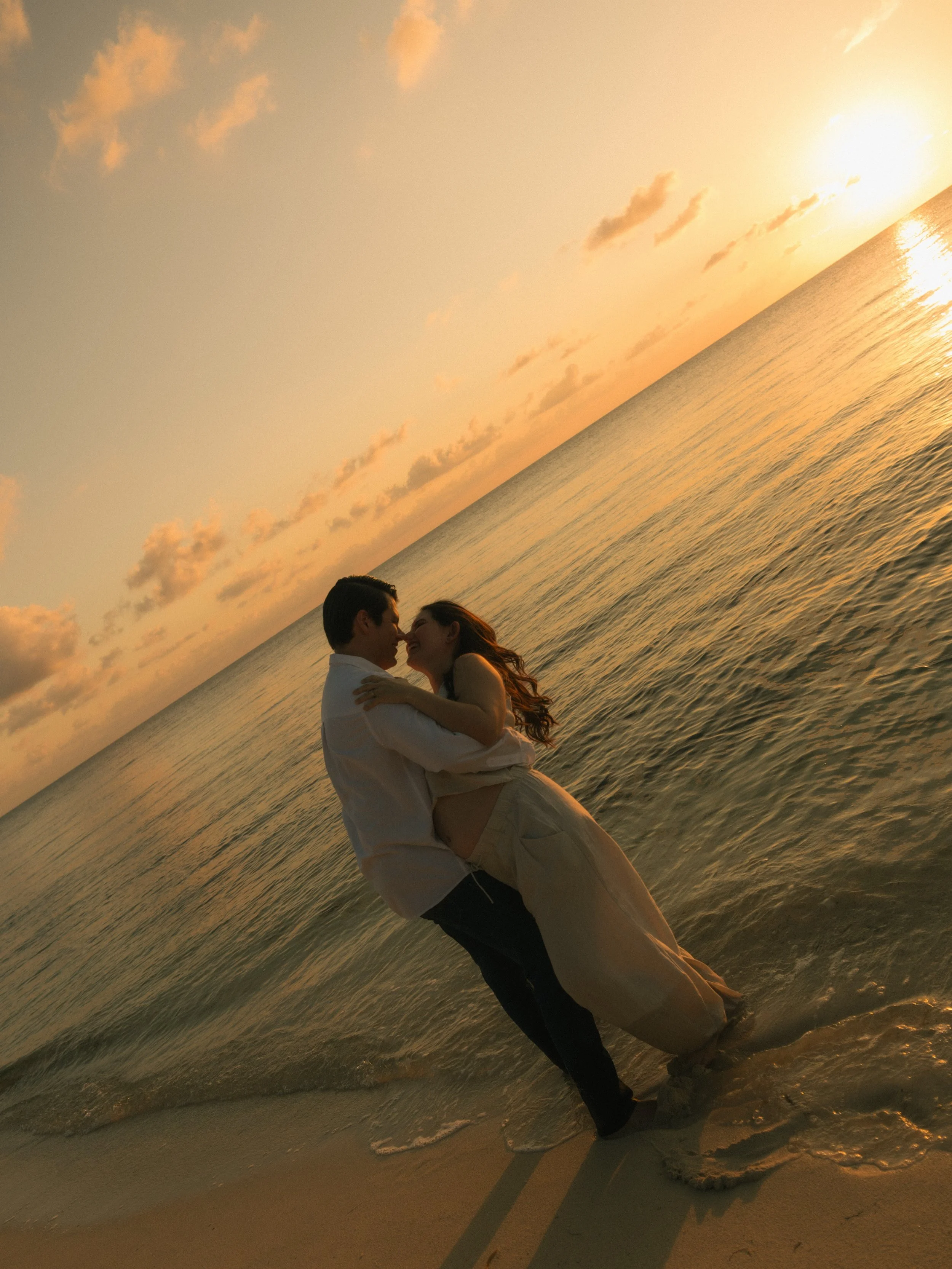 &ldquo;I believe that your soul and mine are very old friends&rdquo;

📍Cozumel, Mexico.

#cozumelphotographer #cozumelportraitphotographer #couplesphotographer #rivieramayaphotographer #maternityphotographer