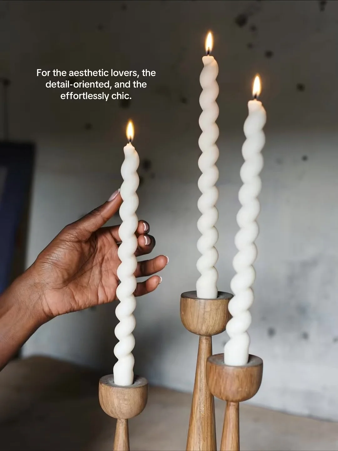 Candles for those who know less is always more. 
•
•
#luxurycandle #interiordesign #madeinafrica