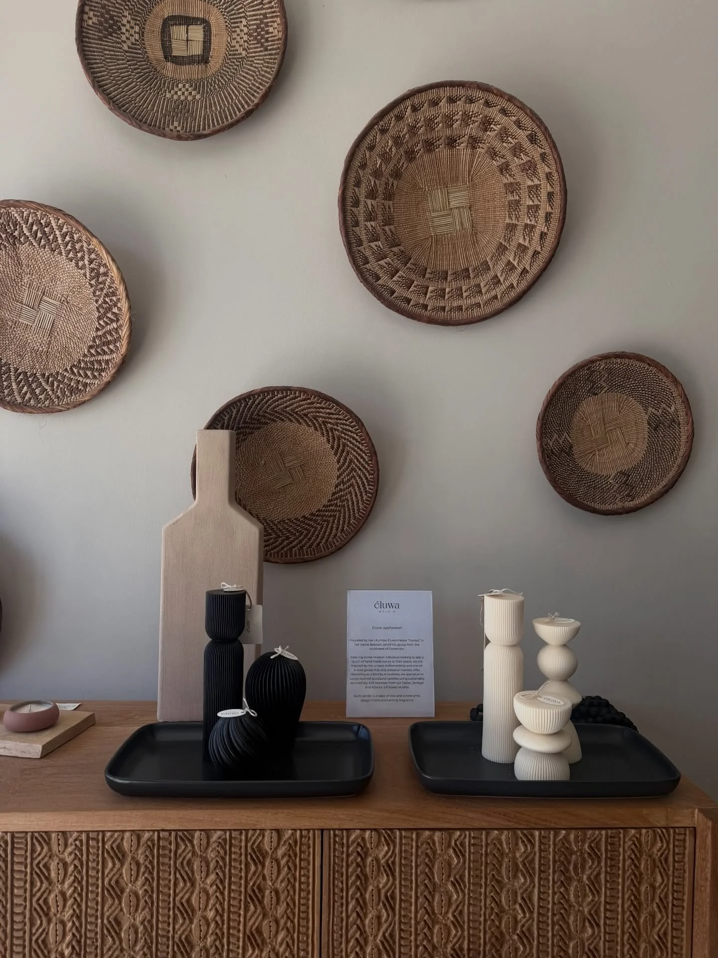 New year, same beauty ~ available now @tisserand.dakar 

#candlelovers #africaninteriors #senegal