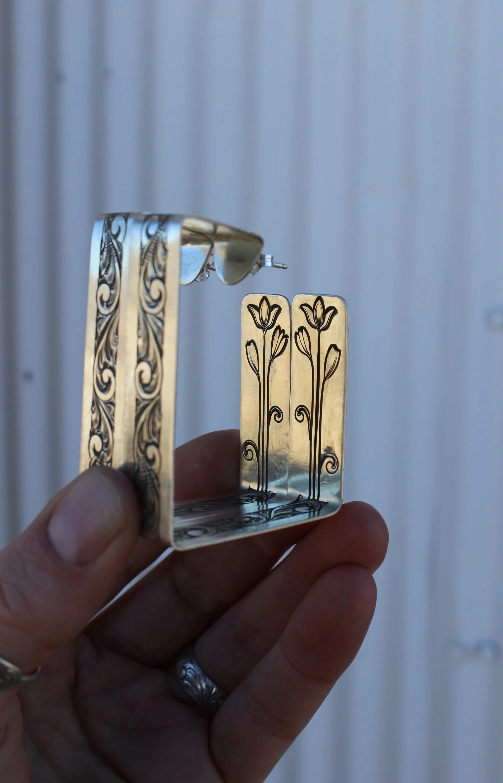 don't-be-a-square hoops (tulips)