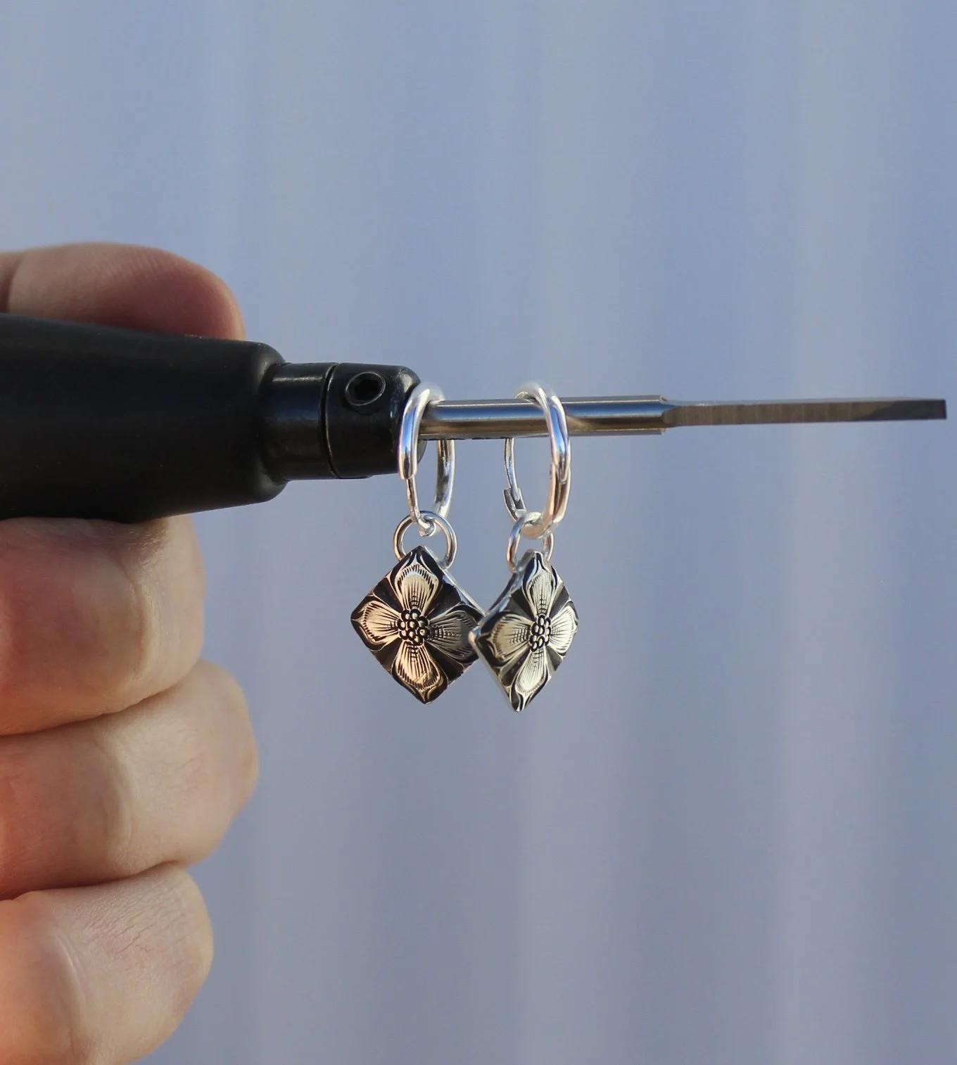 square flower huggies