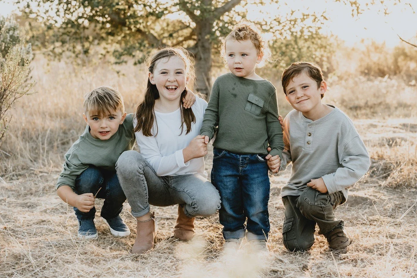 Family business means sharing family photos is a must. Love this crew of ours!⁠
📸: @annemariebollman⁠
.⁠
.⁠
.⁠
.⁠
#holehouseconstruction #customhome #custombuilt #builttolast #contractor #builder #santabarbaracontractor #montecito #hoperanch #buildi