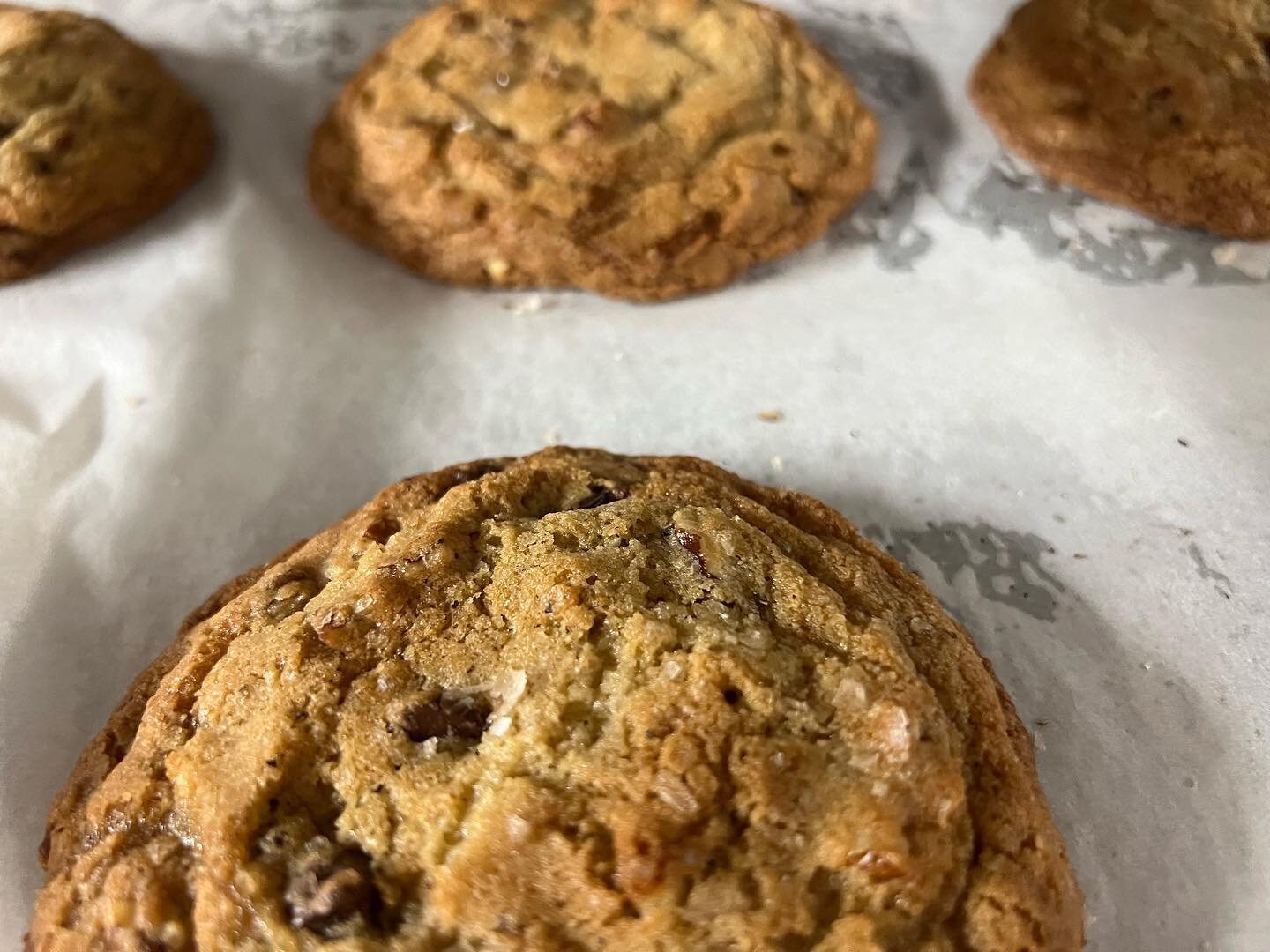 Come join us tonight @foodtruckfridayreno we have your favorites like Kick Ass and Whoop Ass Fries, pulled pork and brisket sandwiches and new this year RIBS from @bjsnvbbq along with these brown butter butterscotch chocolate chip cookies with pecans