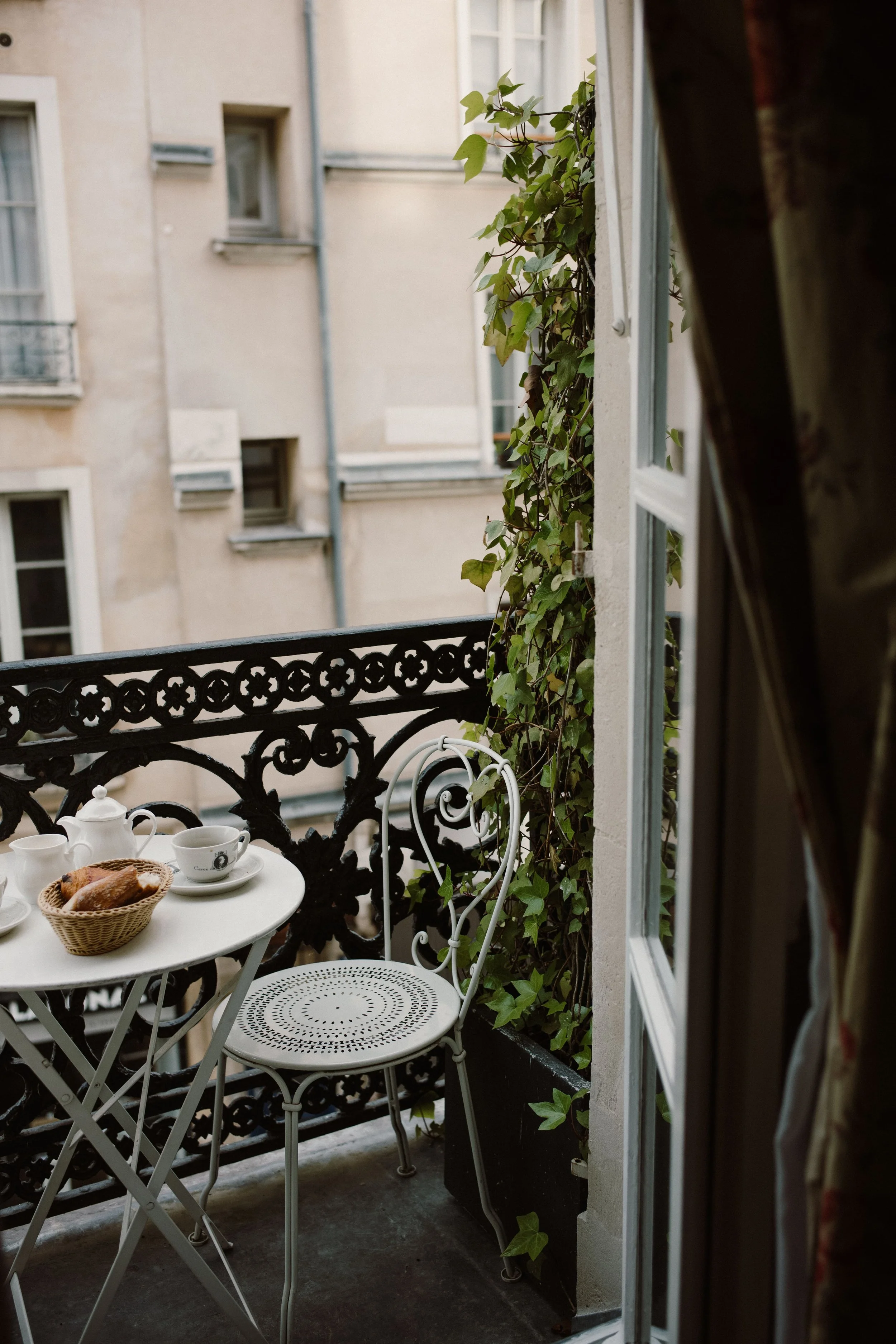 Therapy for brides in Los Angeles