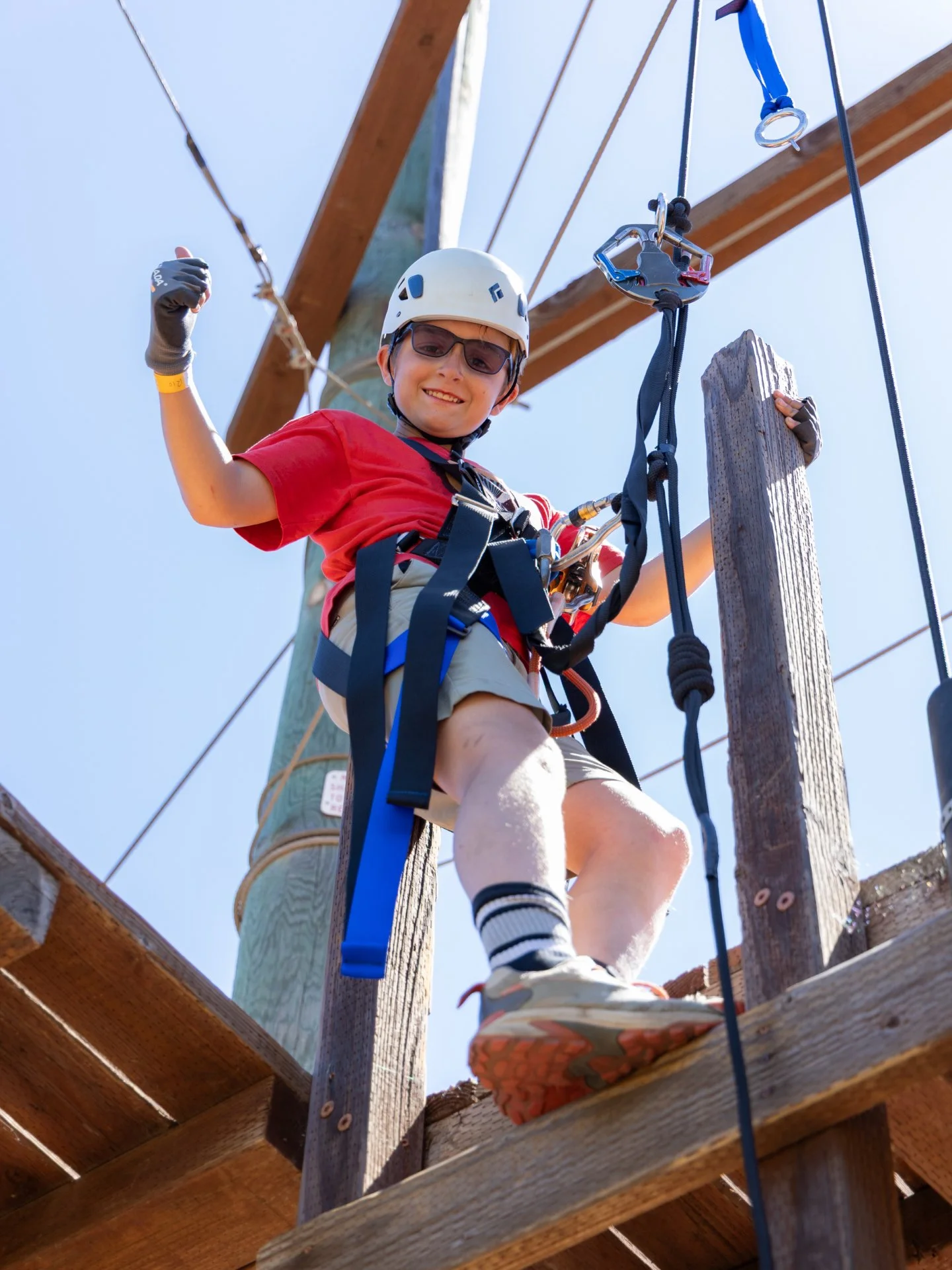 Smile!! It's the weekend &amp; we're having fun outside! 🤩

#summerfun #vistalagoadventurepark #ropescourse #lopezlake #visitslocal
