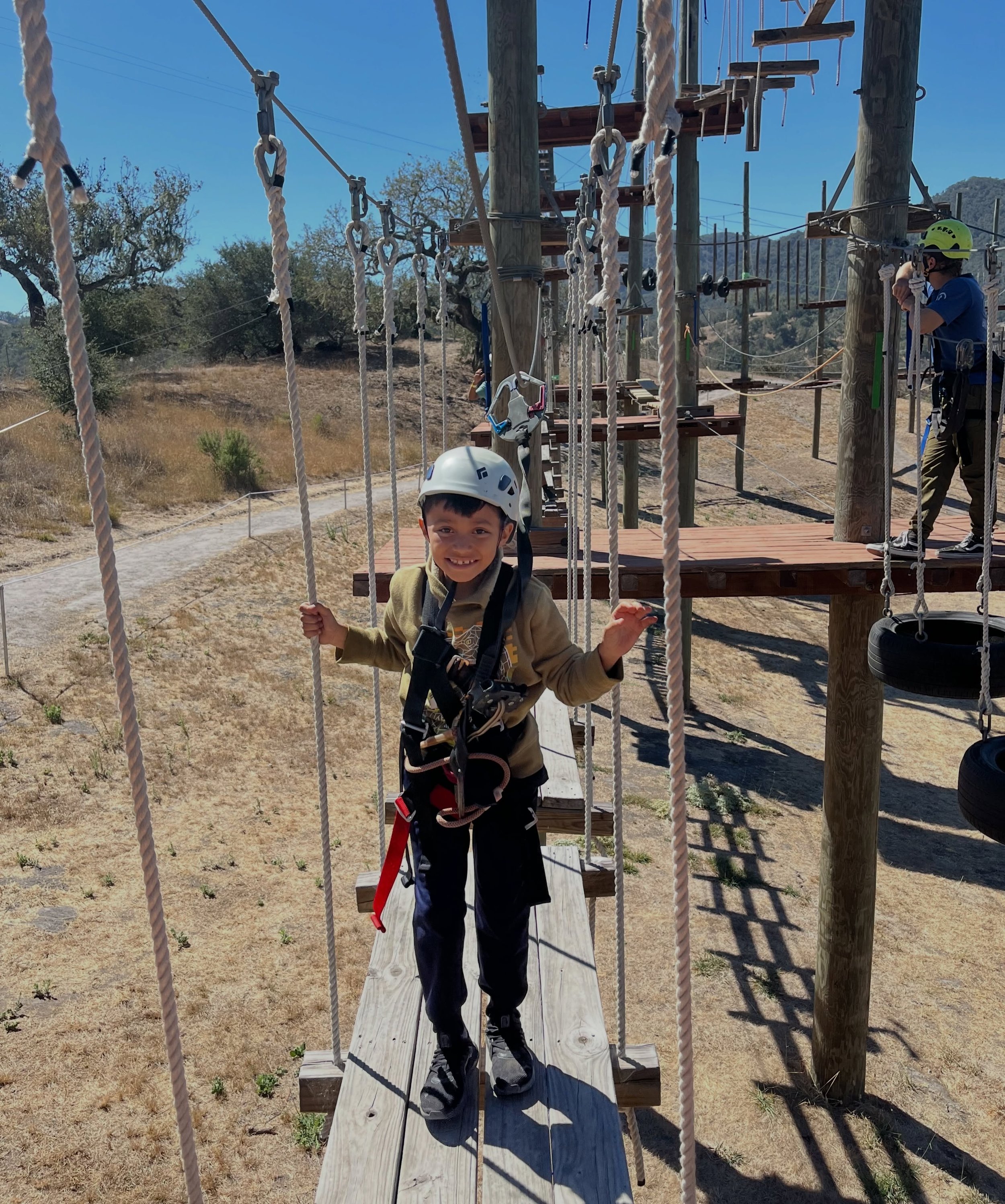 Back in school? ✏️ Ditch the books &amp; spend your weekend outdoors with us!

#centralcoast #arroyogrande #pismobeach #sanluisobispo #ropescourse