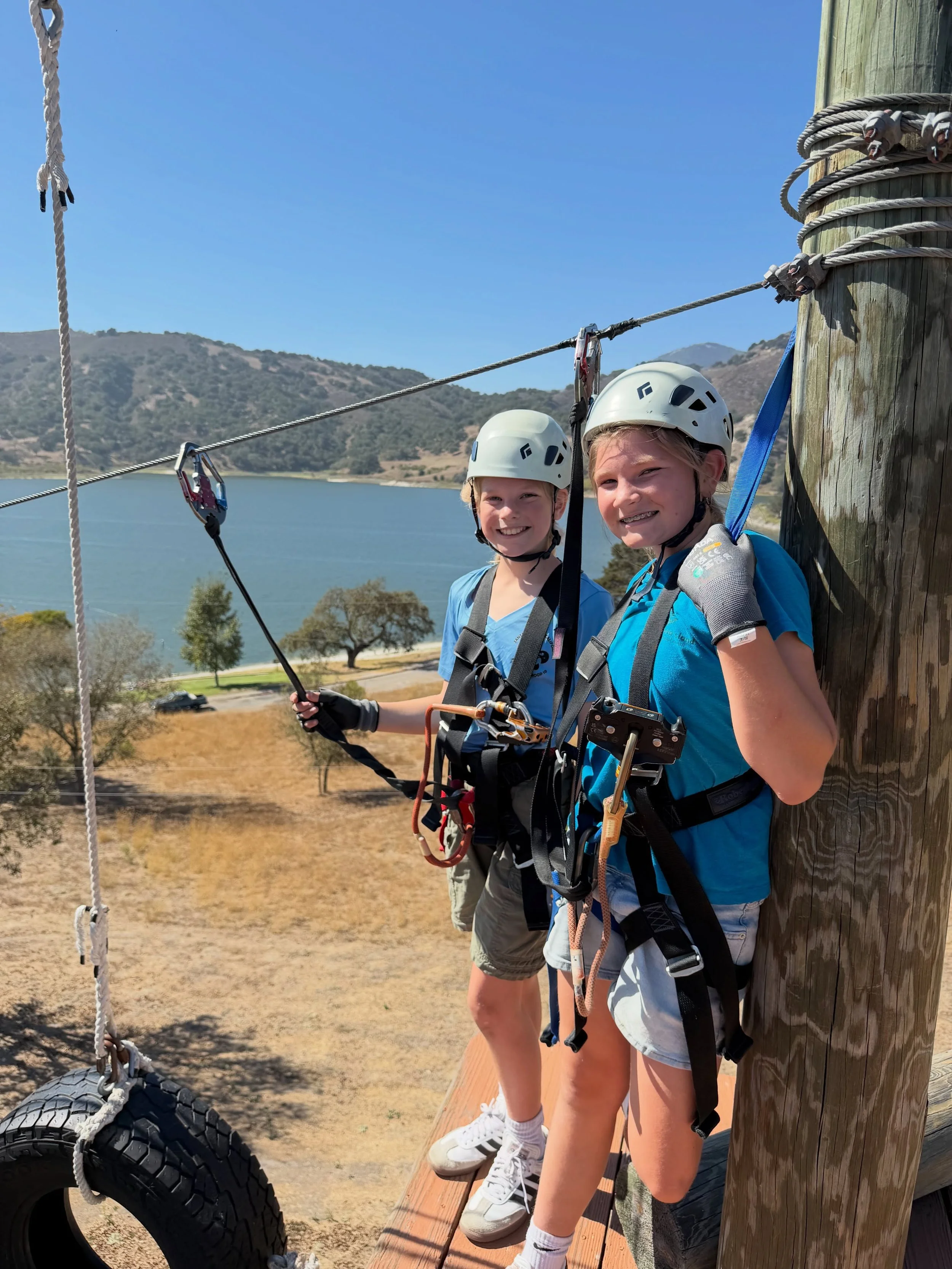 Friends who adventure together, stay together🤝🏼

#vistalagoadventures #ropescourse #arroyogrande #pismobeach #sanluisobispo
