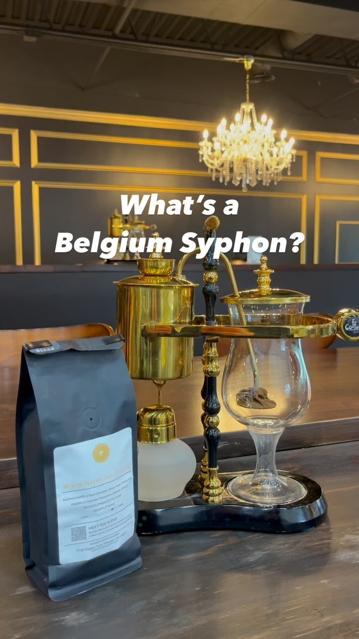 This elegant coffee apparatus is the ✨Belgium Syphon✨ also known as the Belgian Balance Brewer. The first siphon coffee maker emerged in the 1830’s. In 1844 the first balancing siphon that’s self-regulating and self-distinguishing was pat