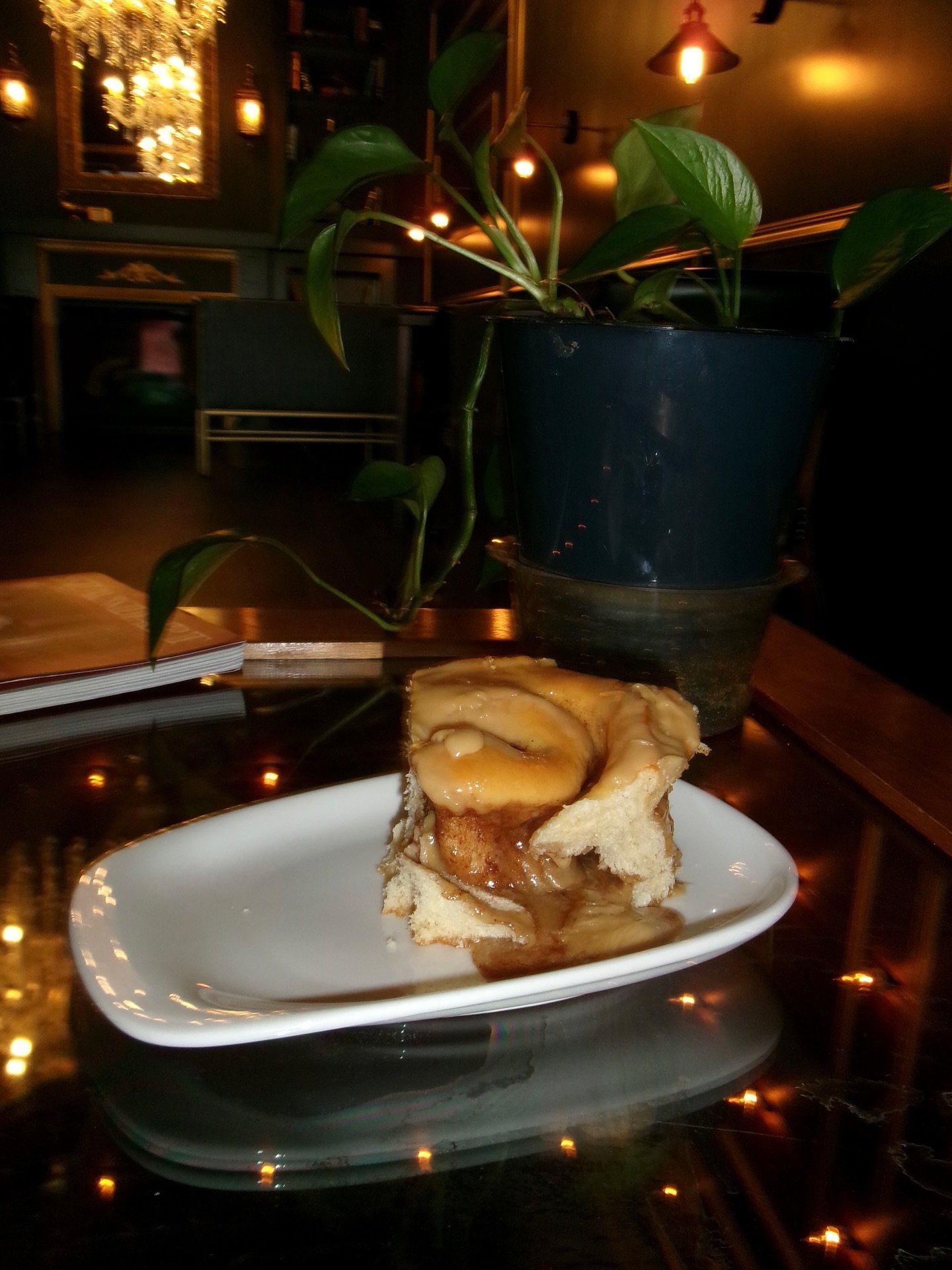 Have you tried the Rolls Royce yet? This irresistible cinnamon roll is absolutely delicious 🤤 Stop in to try this new in-house pastry!
#inhouse #housemadepastries #quality #worldclass #delicious