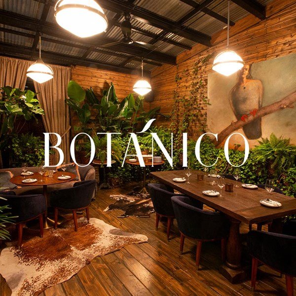 Botánico - 1721 W. Division St.