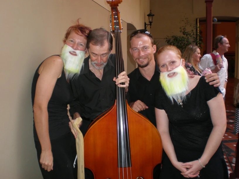 FSO Bassists