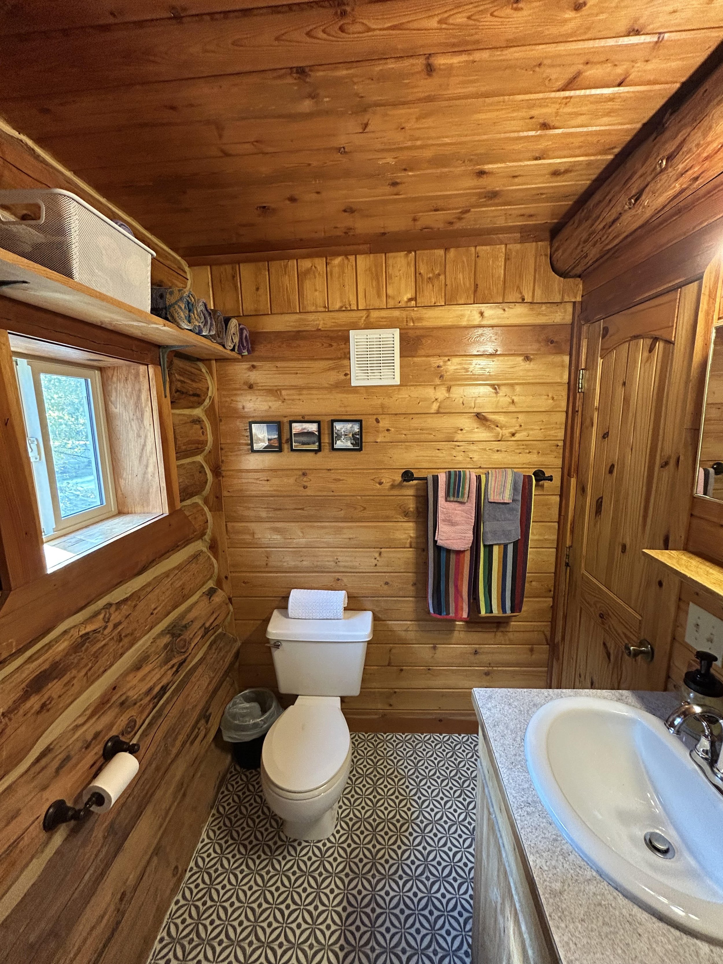 cabin 2 8.jpg