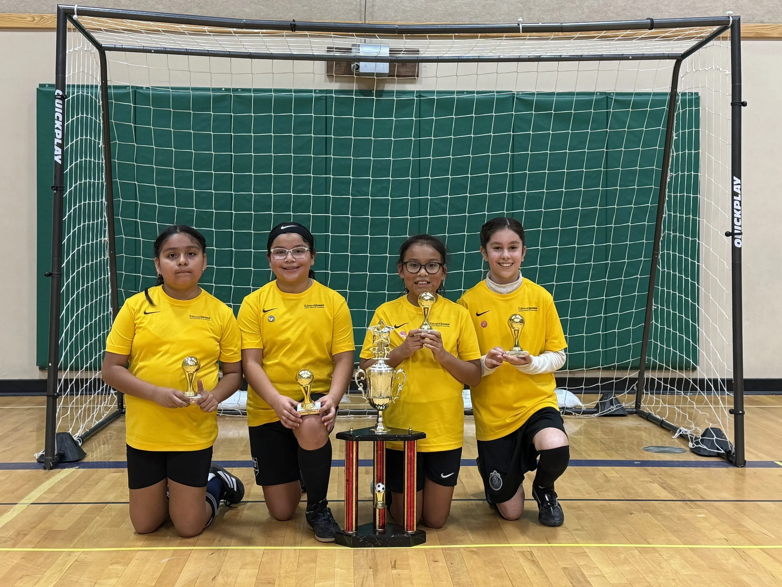 2016/17 GIRLS - EDWARD JONES