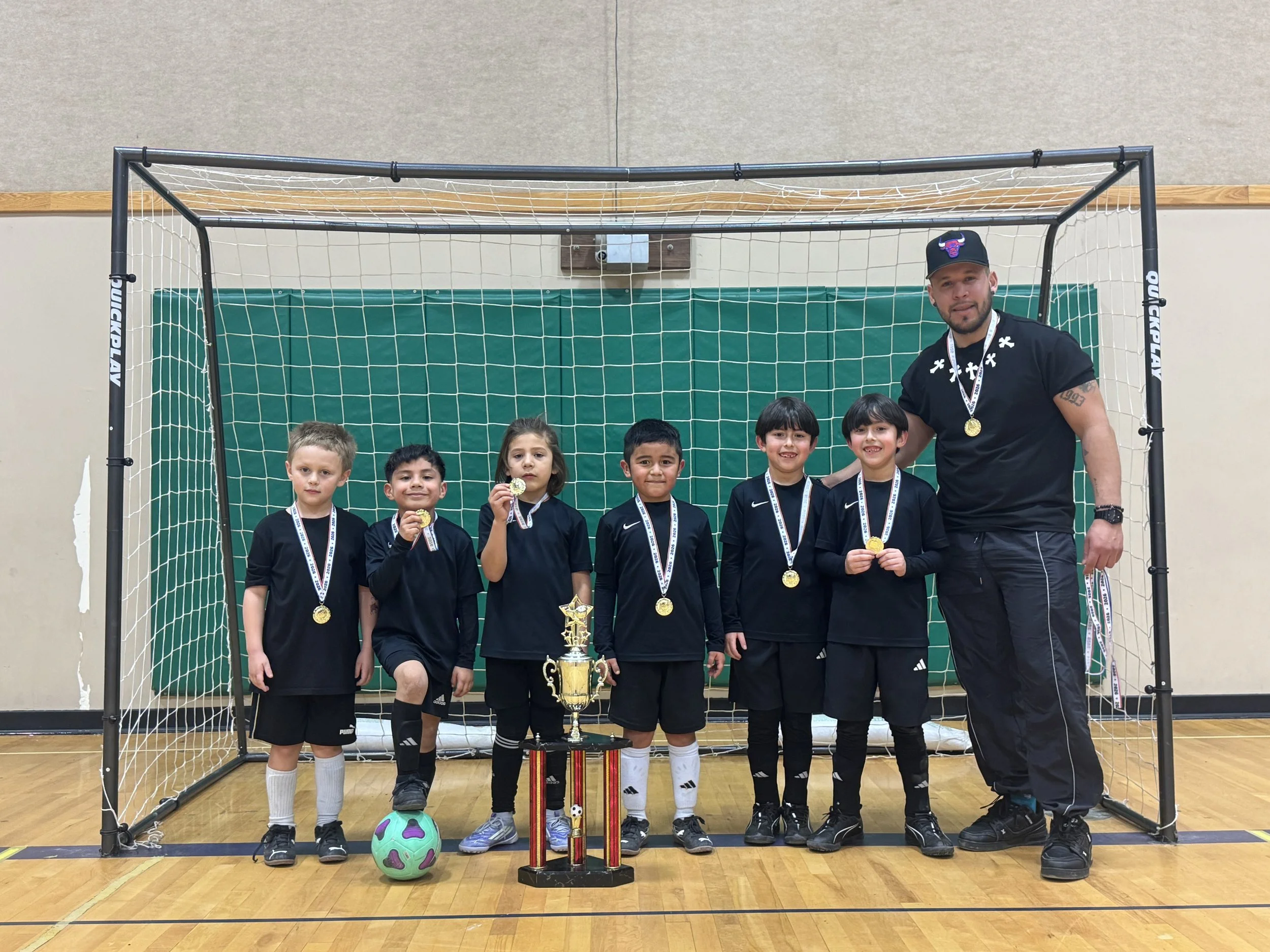 2016/17 GIRLS - BLACK LIONS