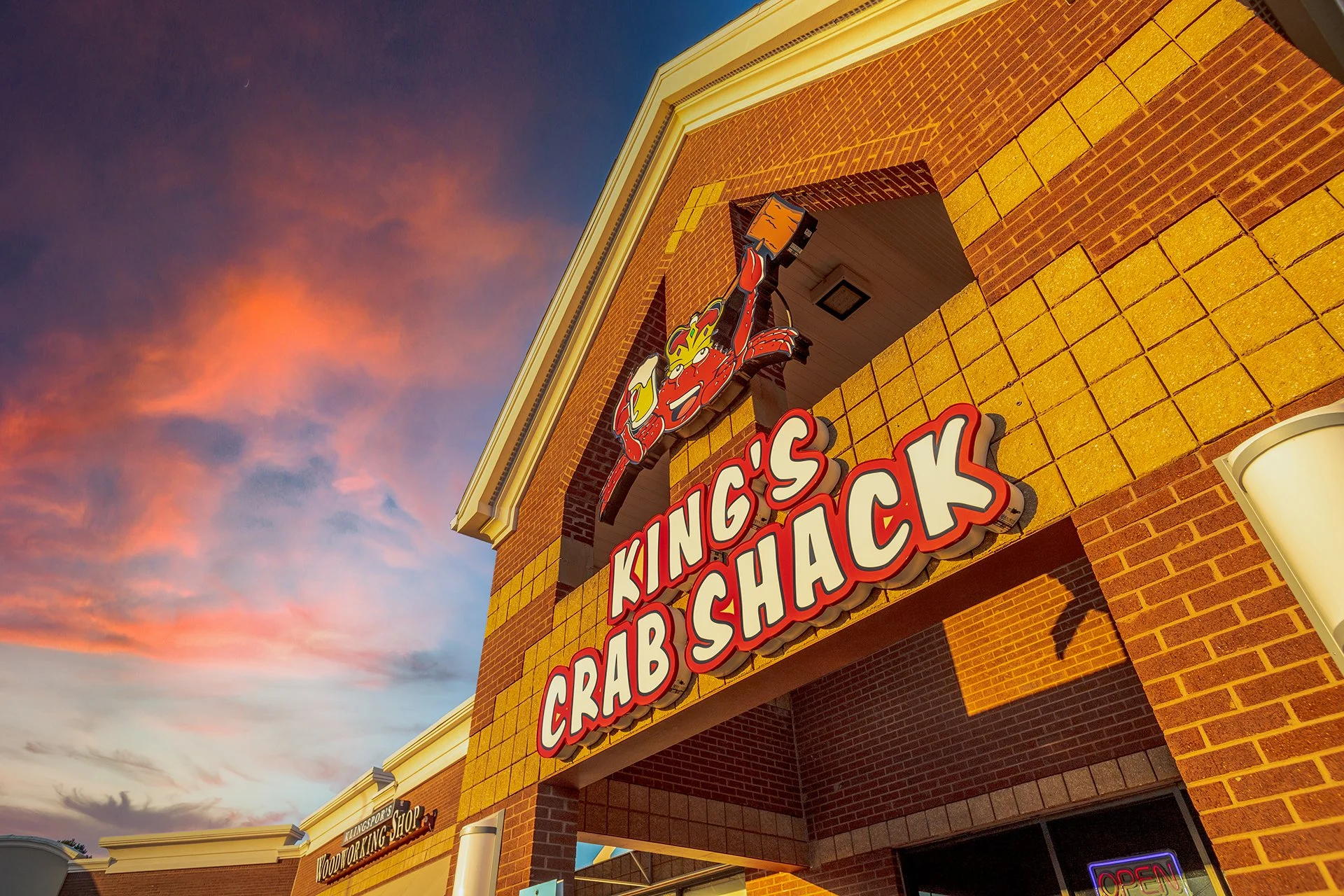 King's-Crab-Low-Angle-Wide-Exterior.jpg