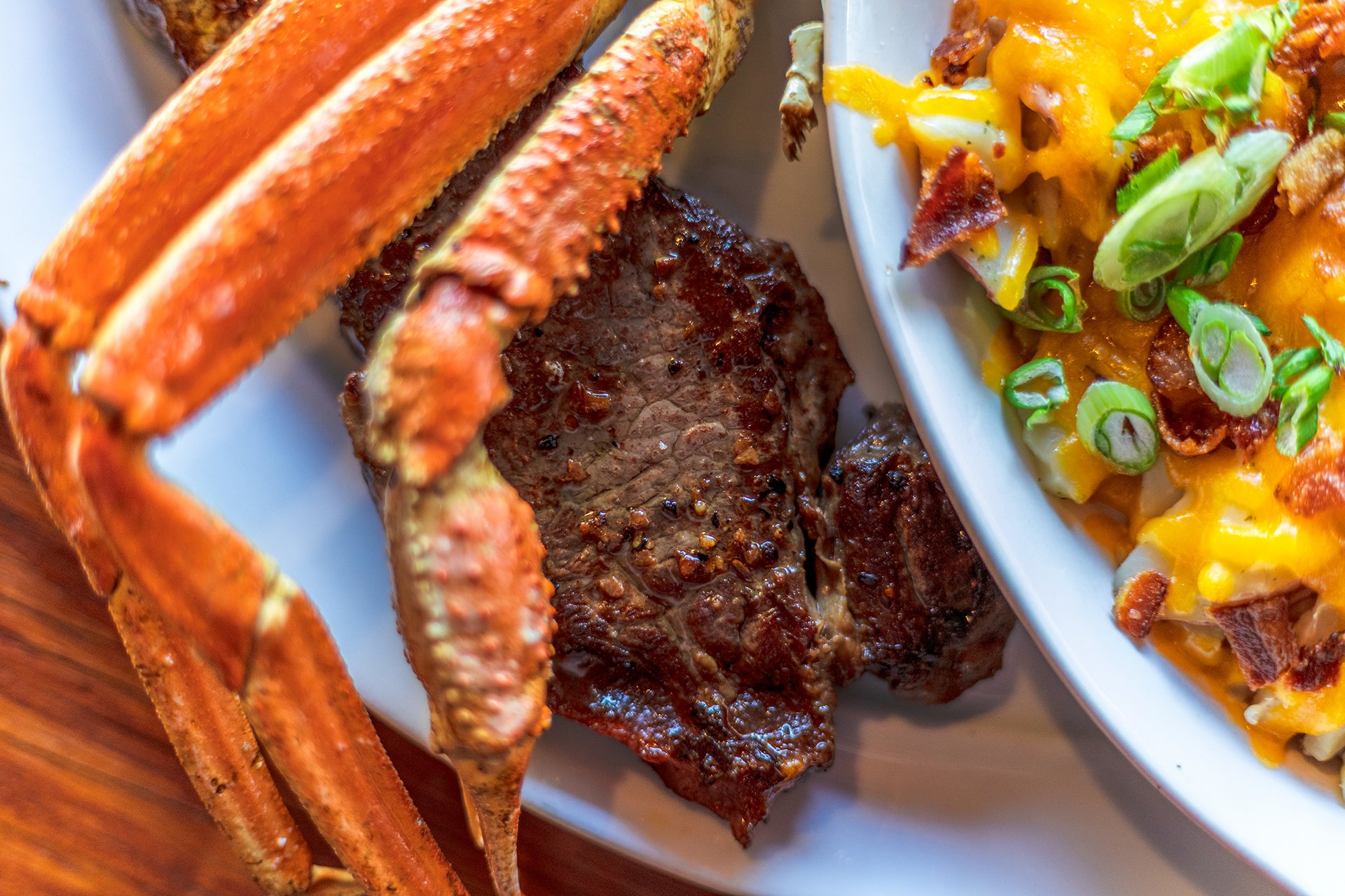 Surf-&-Turf_King's-Crab-3.jpg