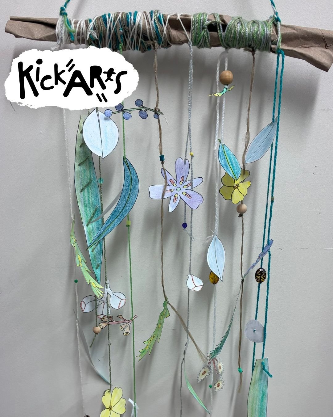KickArts: Hanging leaves 5+