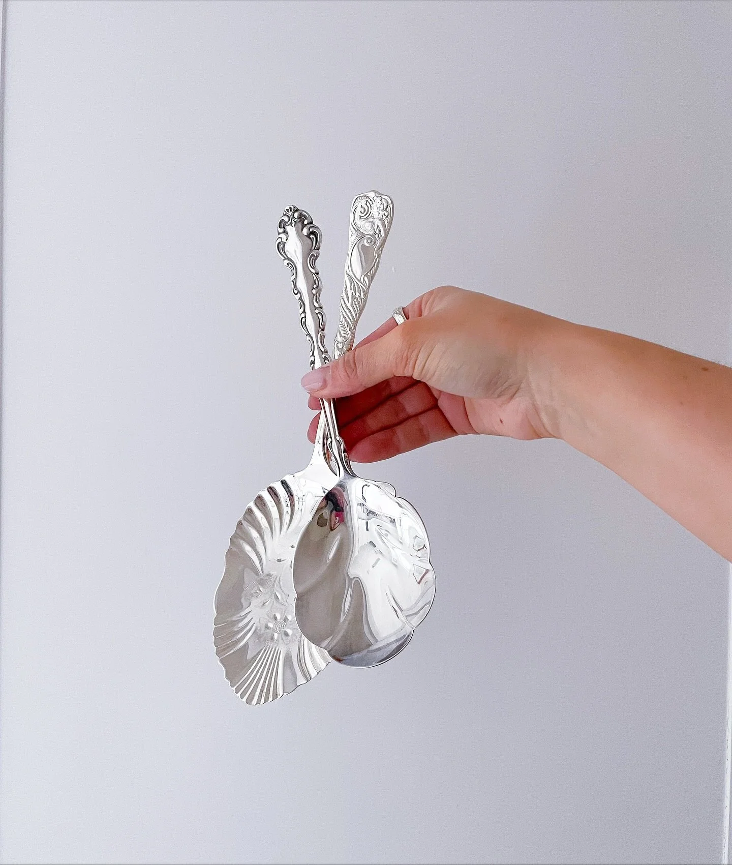 Serving spoons are live ✨🥄✍️ ready for personalise with the words of your choice 

And they all come with a cute gift box to make them an extra special gift 💝