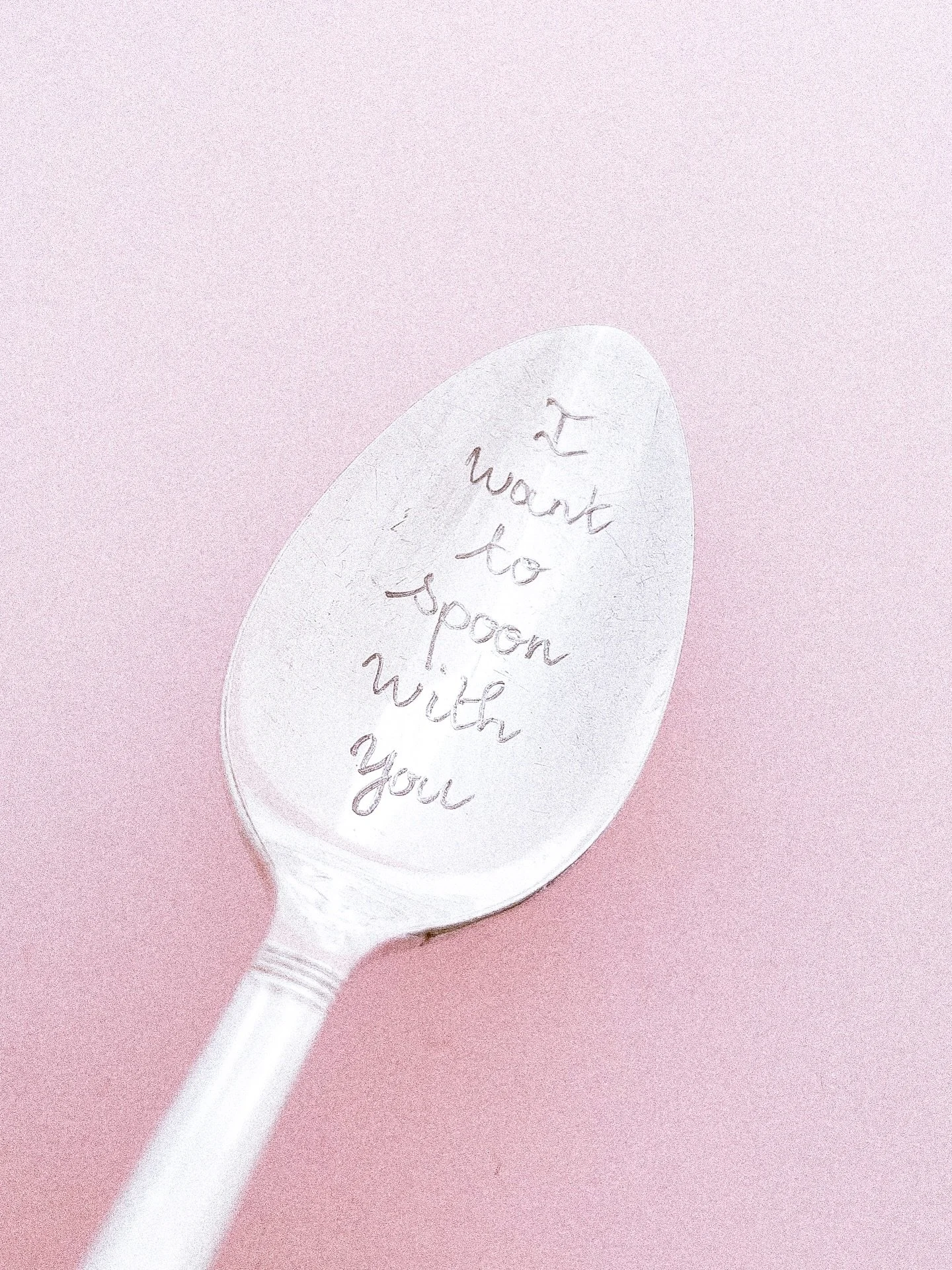 It&rsquo;s not too late to get a personalised gift for Christmas! Online orders placed now won&rsquo;t make it but if you&rsquo;re in London then come pick your spoon (or knife or fork) and have it engraved live in front of you this weekend ✍️

📍 Ab