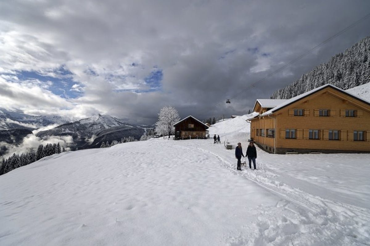 Aussenansicht_Berghof_Bezau-2.jpg